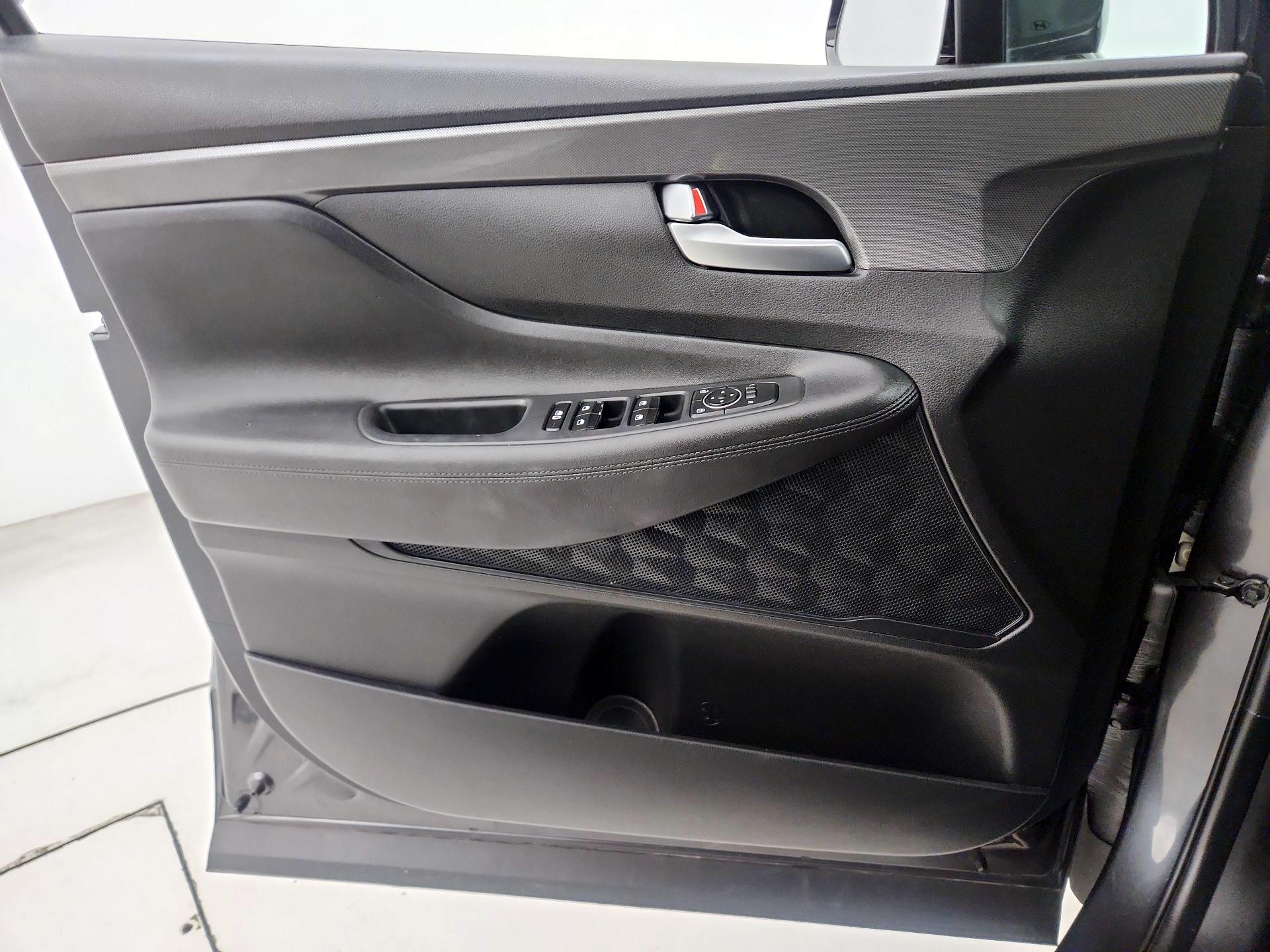 Thumbnail: 2022 Hyundai Santa Fe - 12