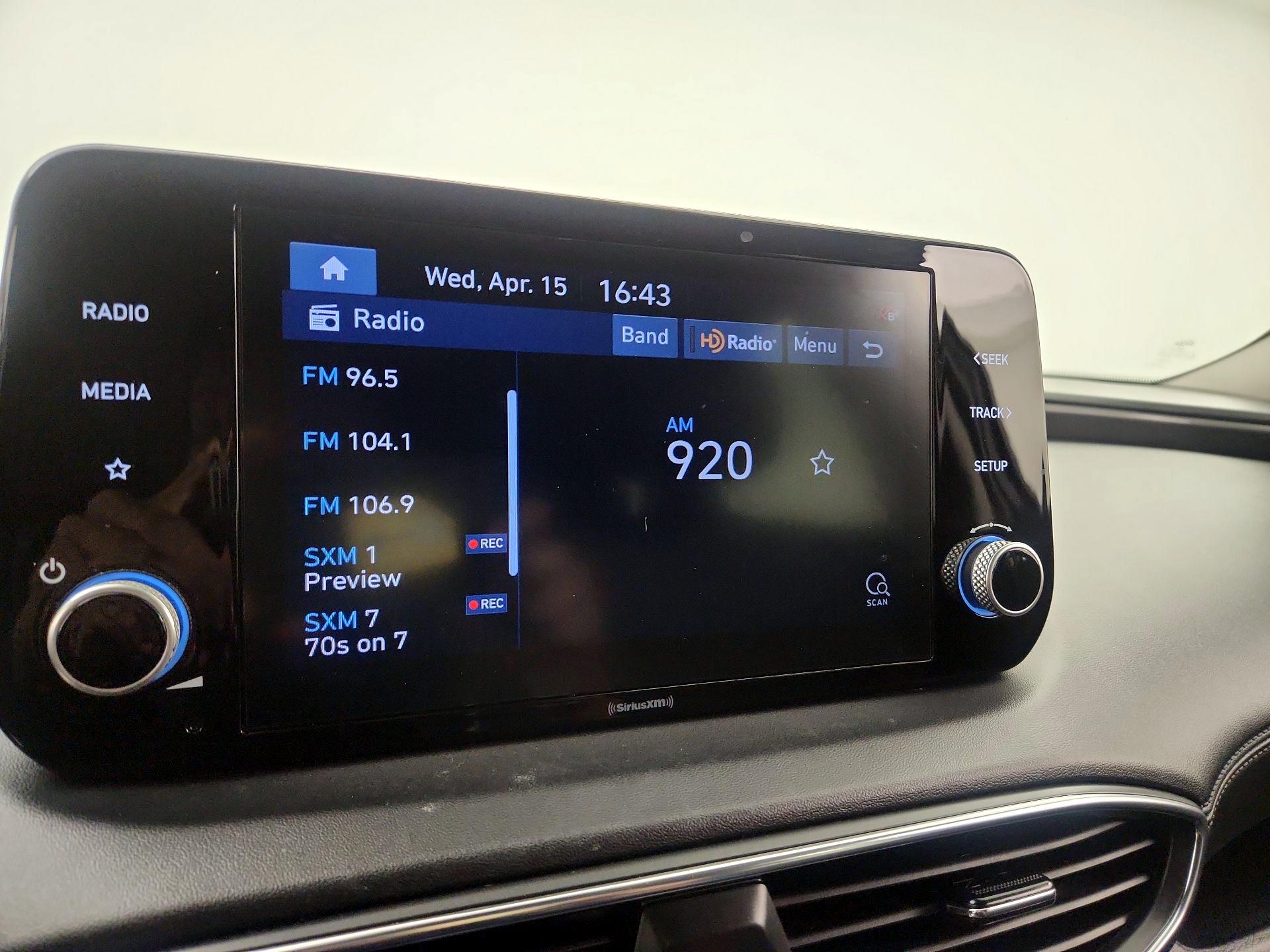 Thumbnail: 2022 Hyundai Santa Fe - 15