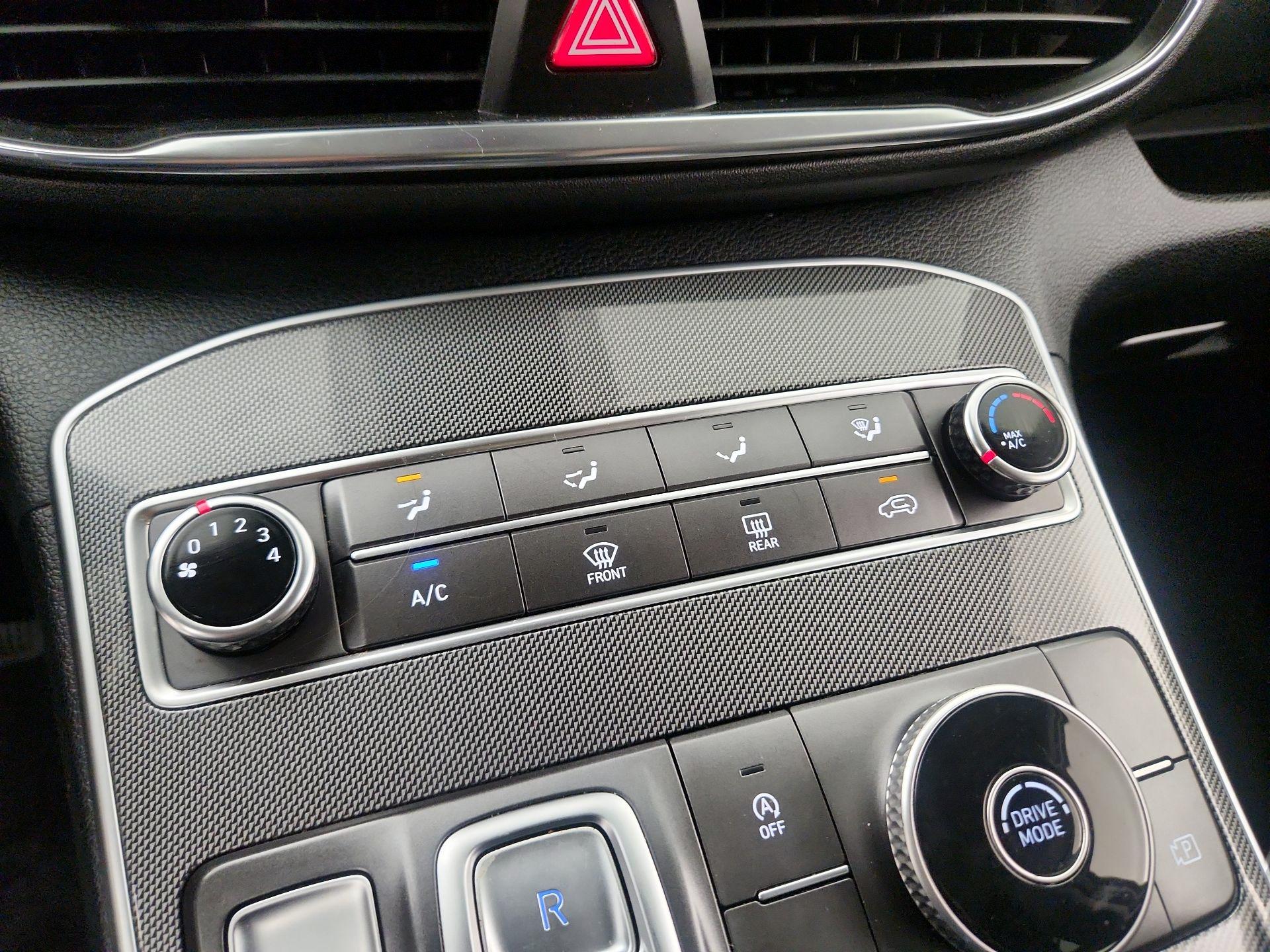 Thumbnail: 2022 Hyundai Santa Fe - 16