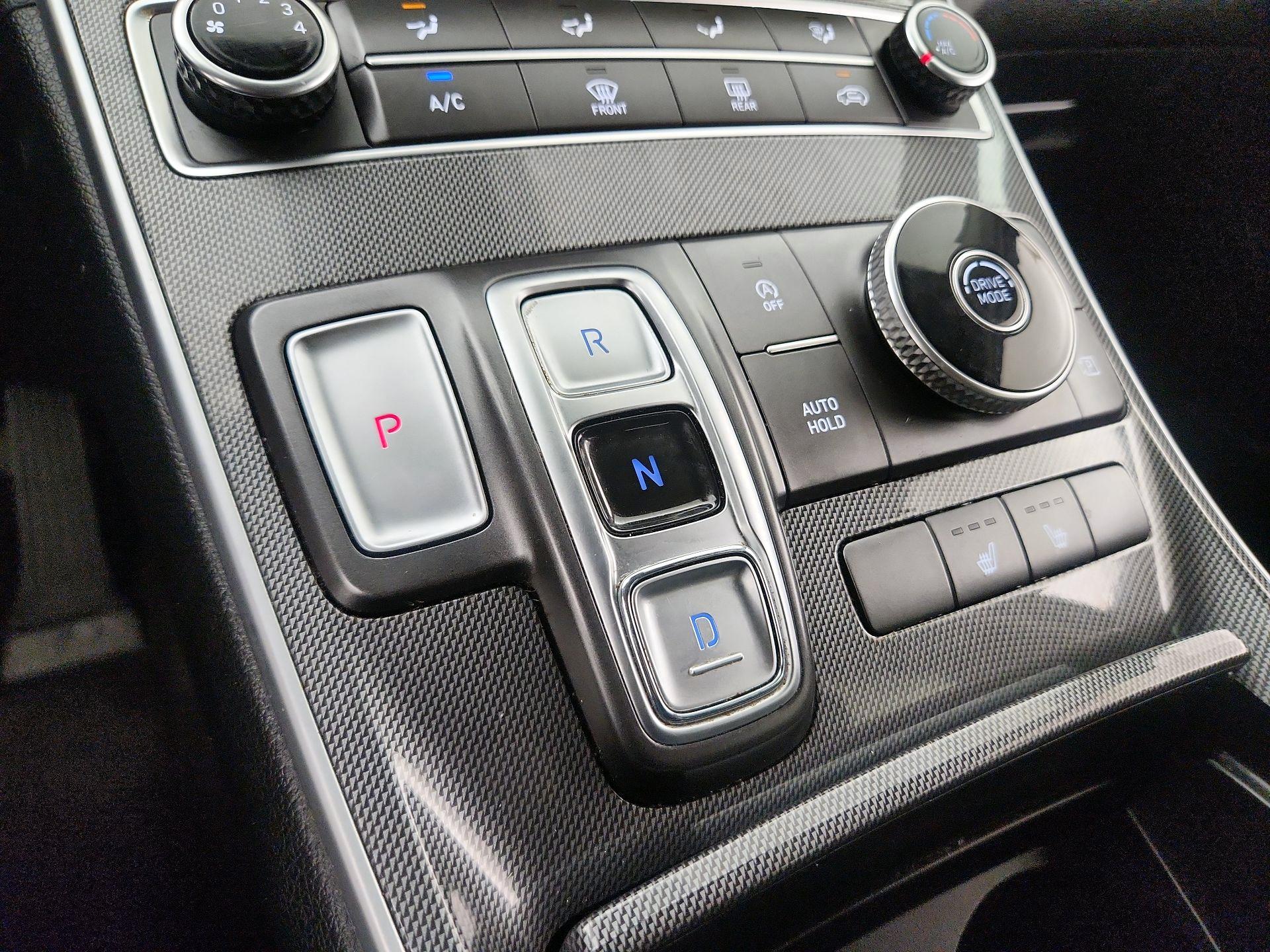 Thumbnail: 2022 Hyundai Santa Fe - 17