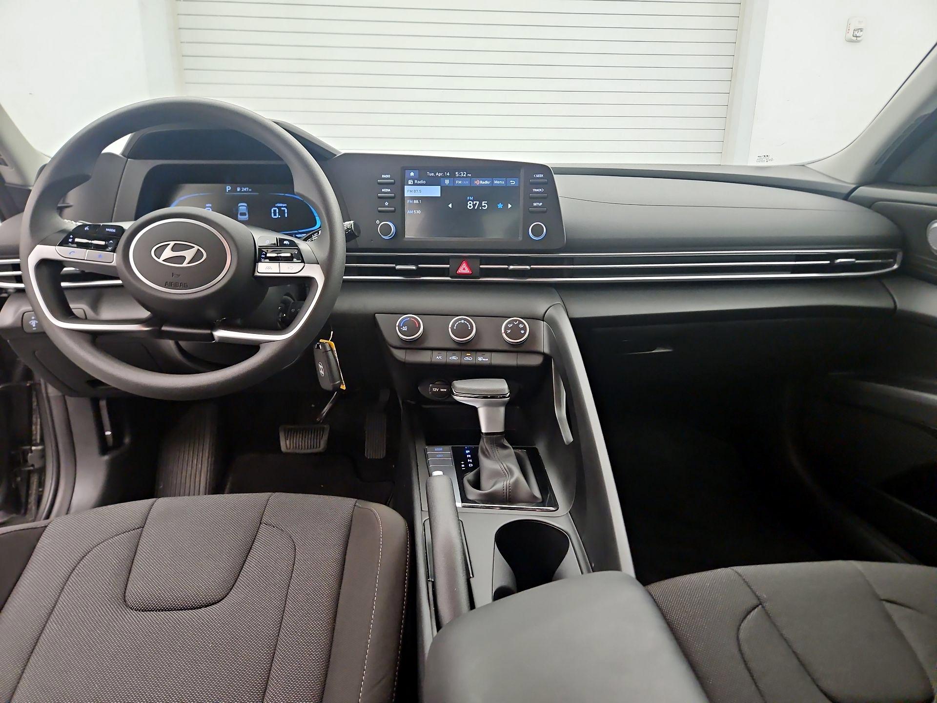 Thumbnail: 2025 Hyundai Elantra - 9