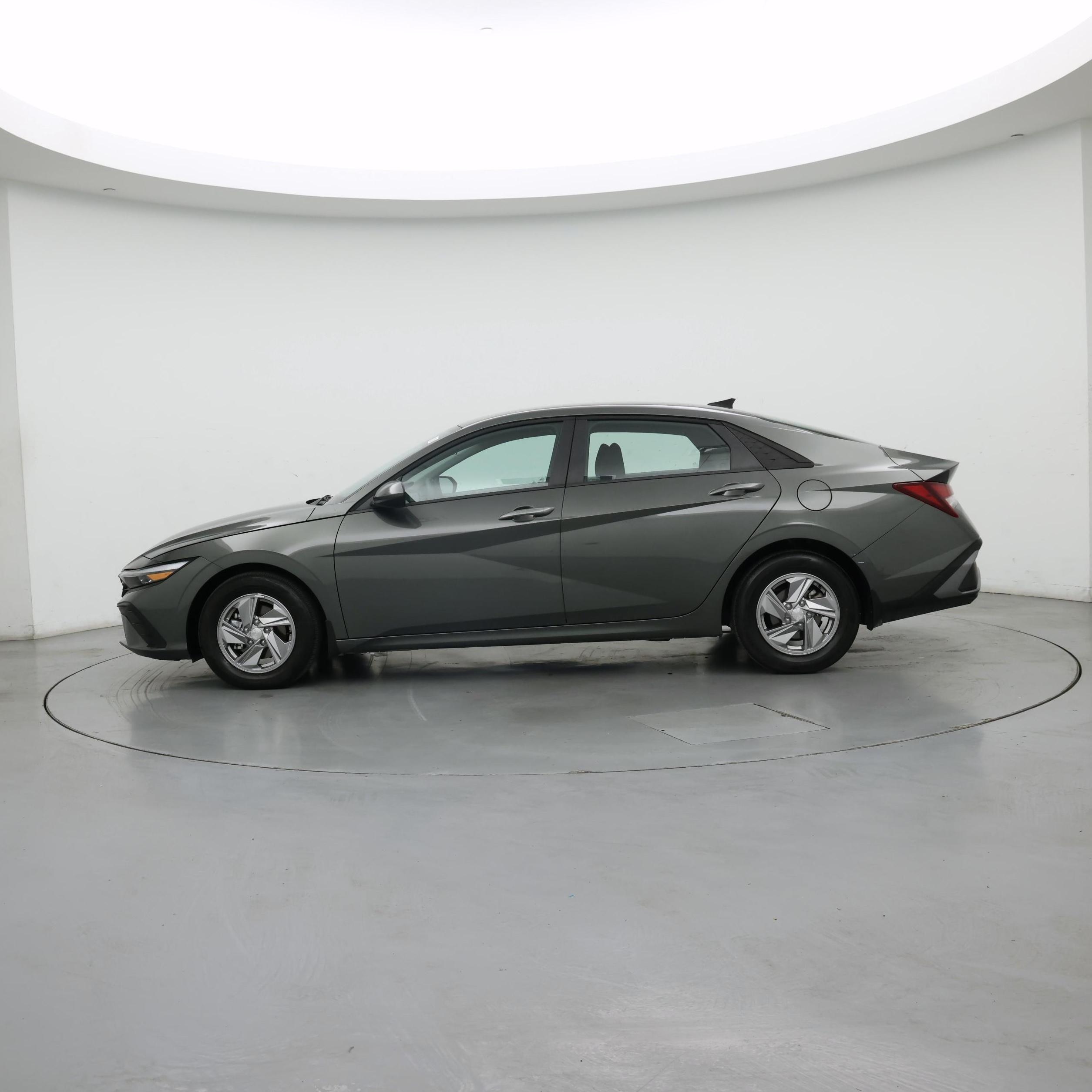 Thumbnail: 2025 Hyundai Elantra - 3