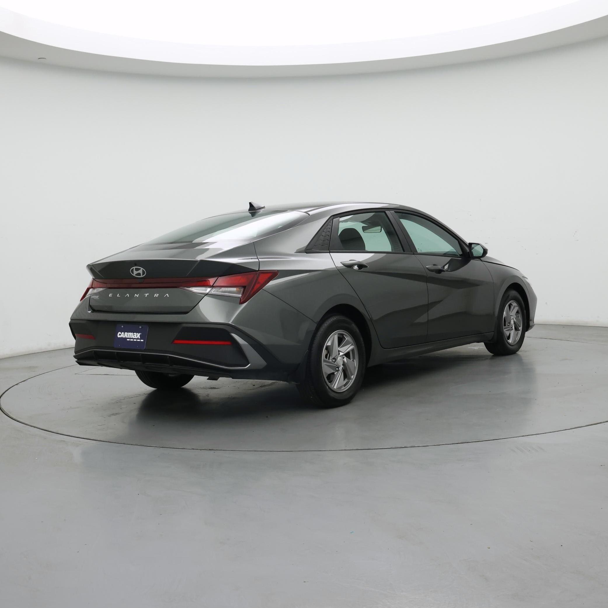 Thumbnail: 2025 Hyundai Elantra - 8