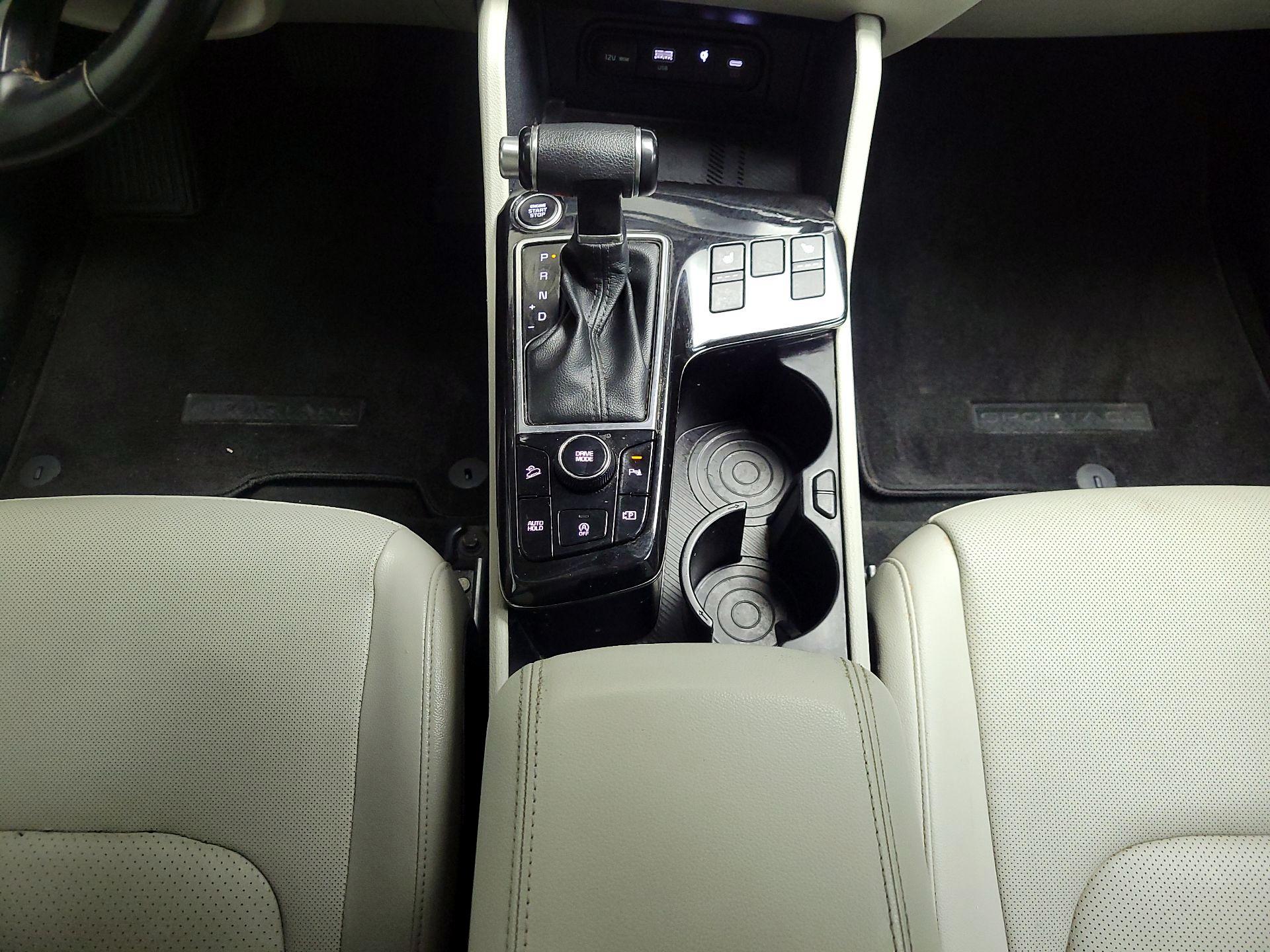 Thumbnail: 2023 Kia Sportage - 18