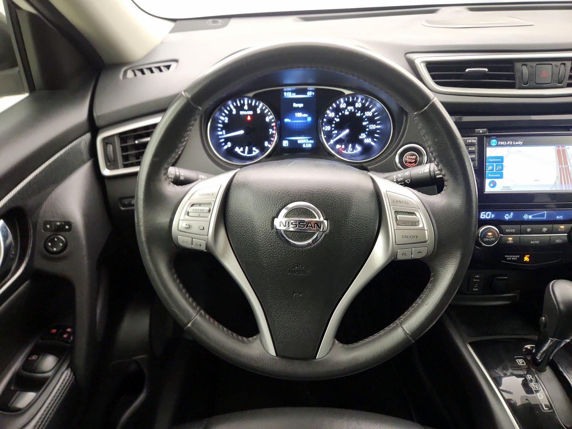 Thumbnail: 2015 Nissan Rogue - 10