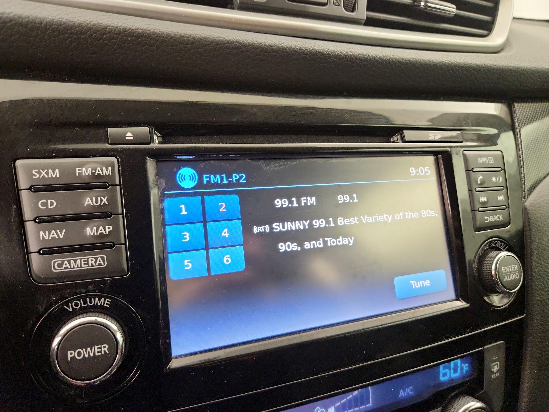 Thumbnail: 2015 Nissan Rogue - 16