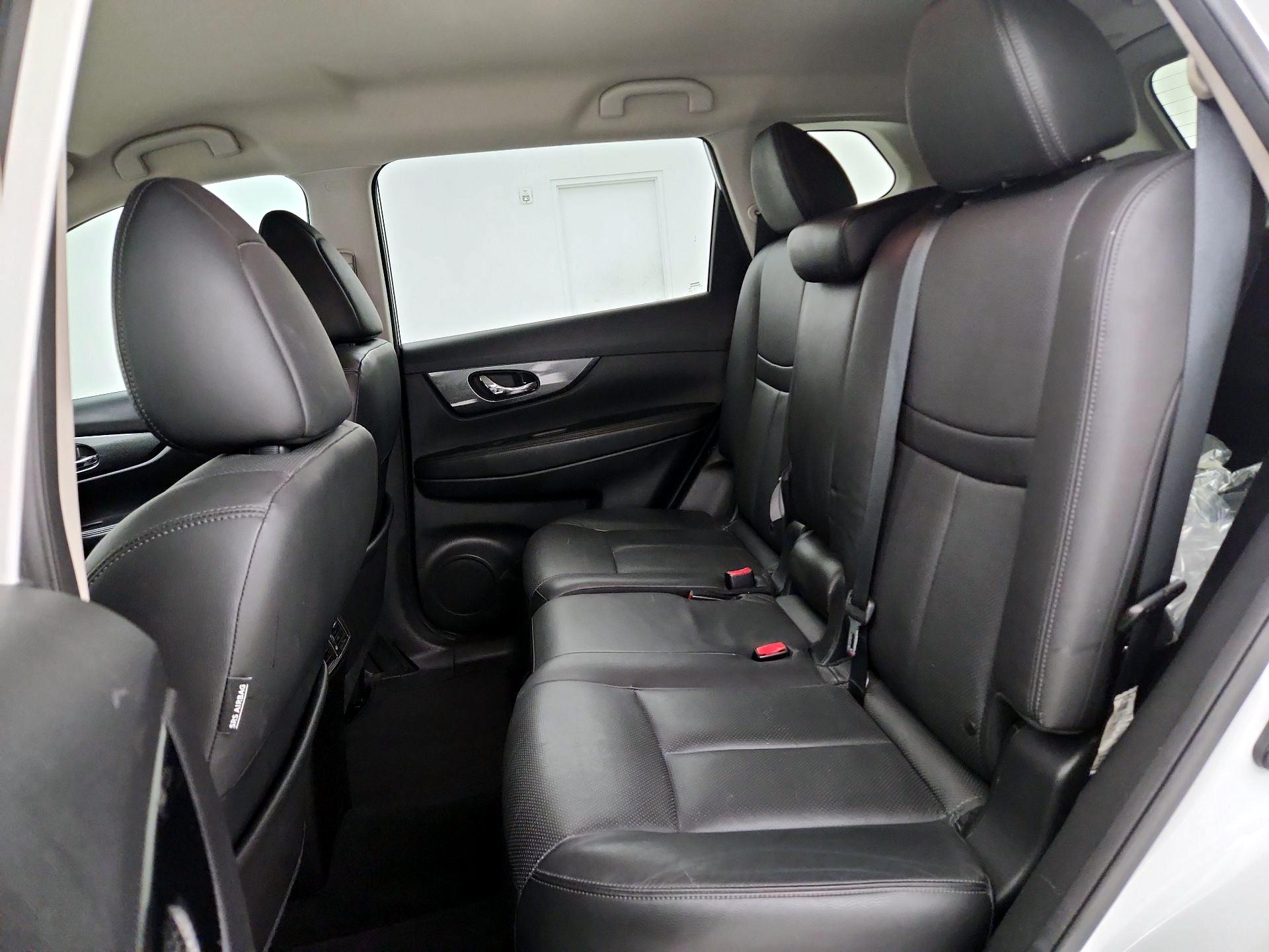 Thumbnail: 2015 Nissan Rogue - 20