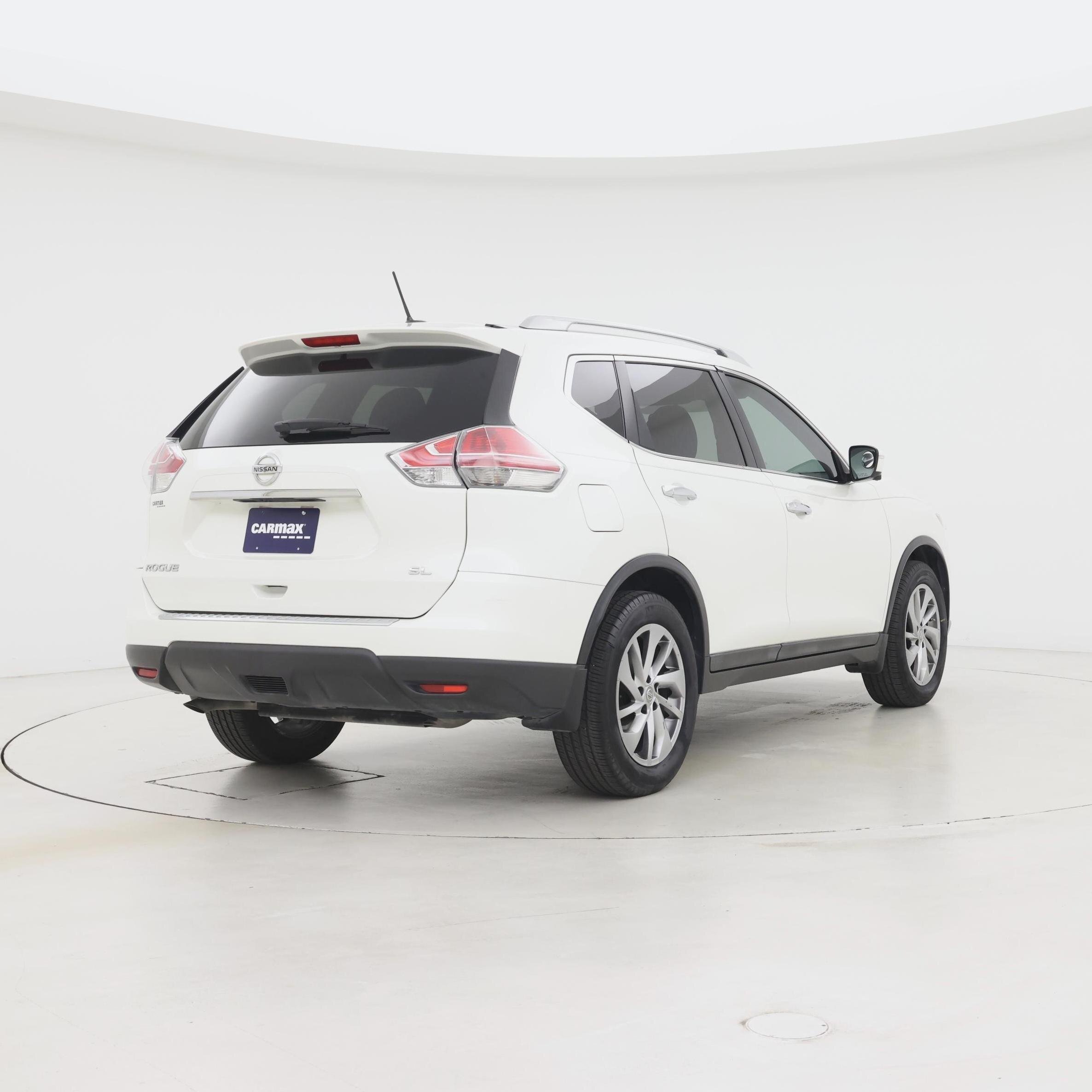 Thumbnail: 2015 Nissan Rogue - 8