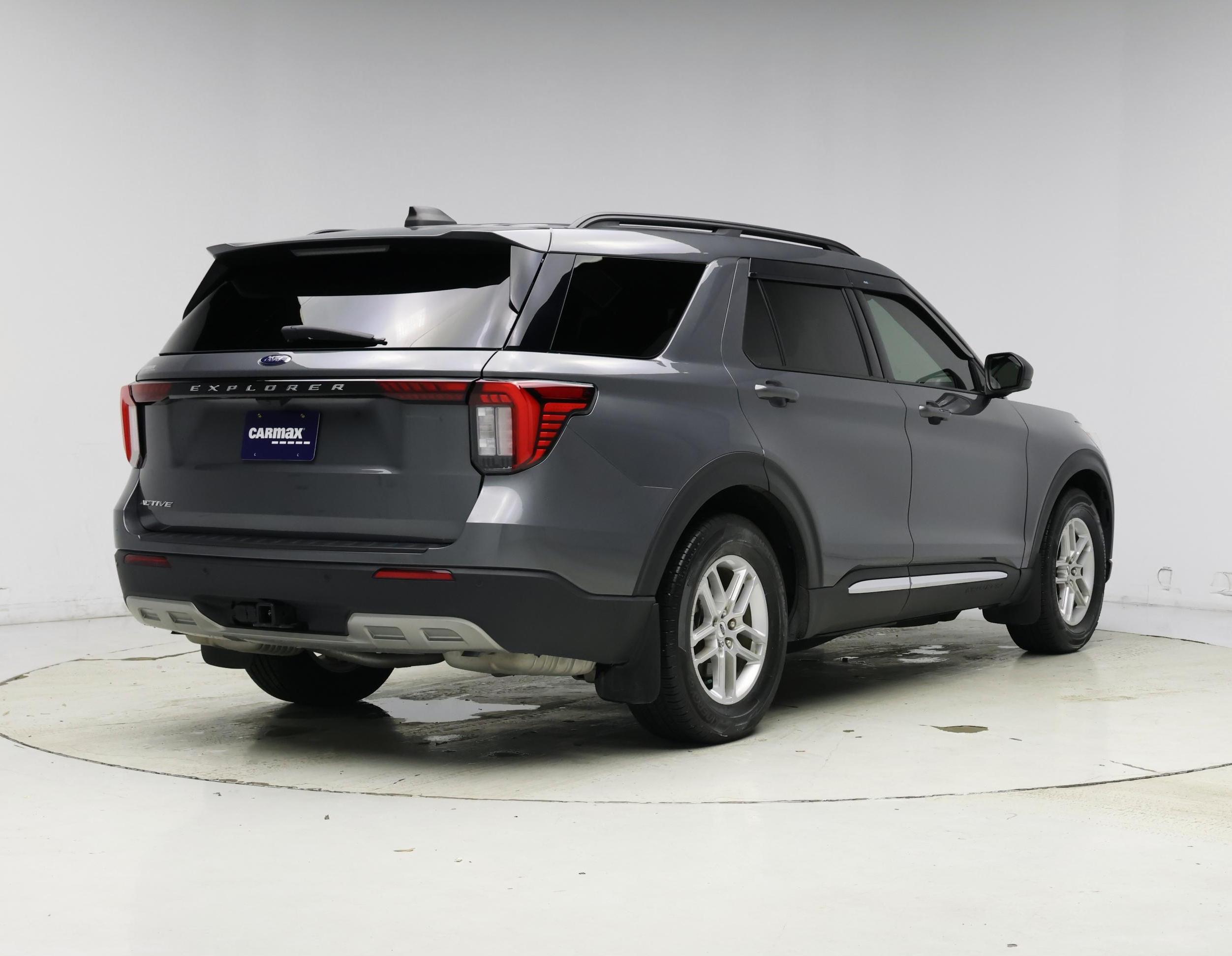 Thumbnail: 2025 Ford Explorer - 8