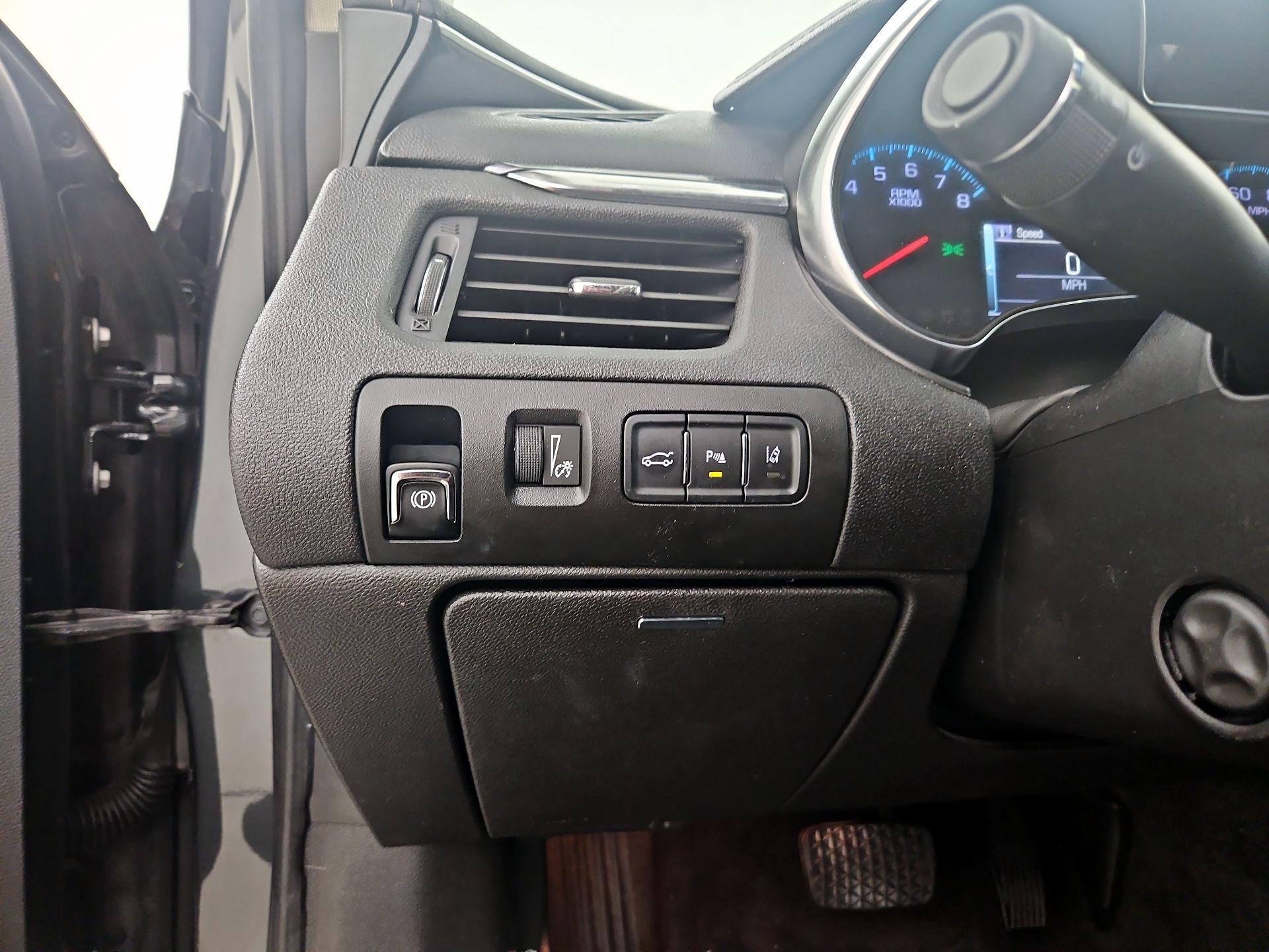 Thumbnail: 2015 Chevrolet Impala - 16