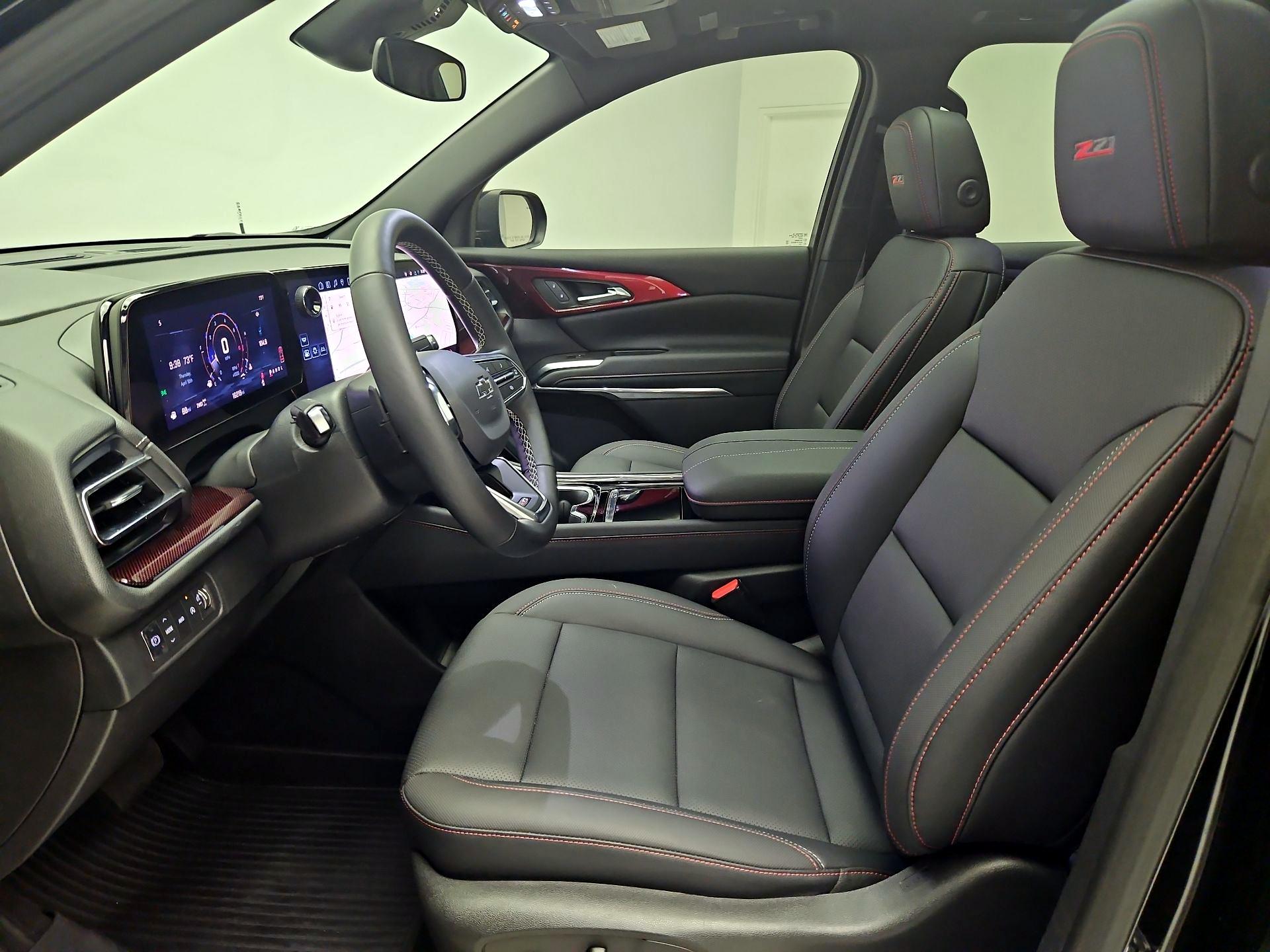 Thumbnail: 2025 Chevrolet Traverse - 11