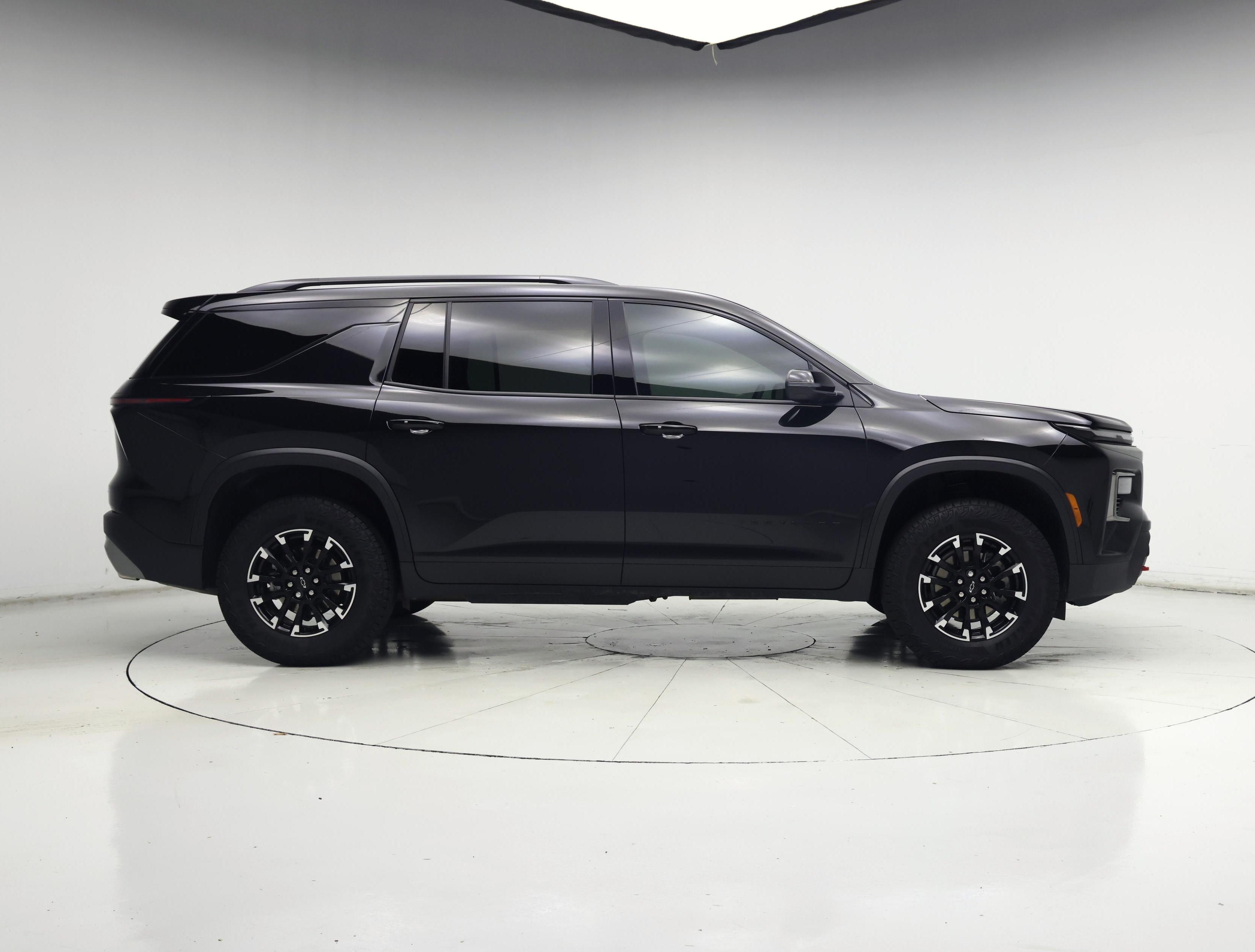 Thumbnail: 2025 Chevrolet Traverse - 7