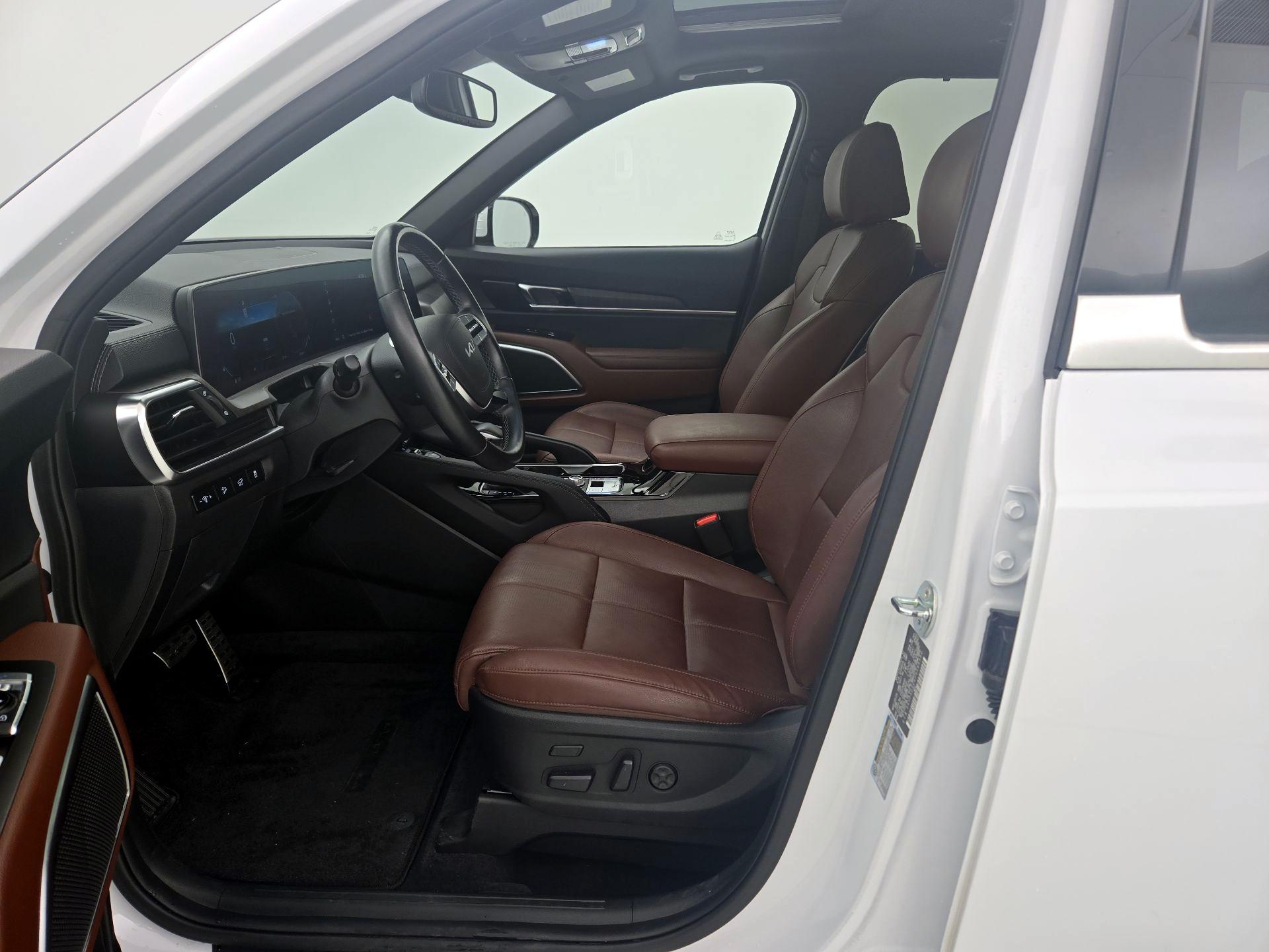 Thumbnail: 2023 Kia Telluride - 11