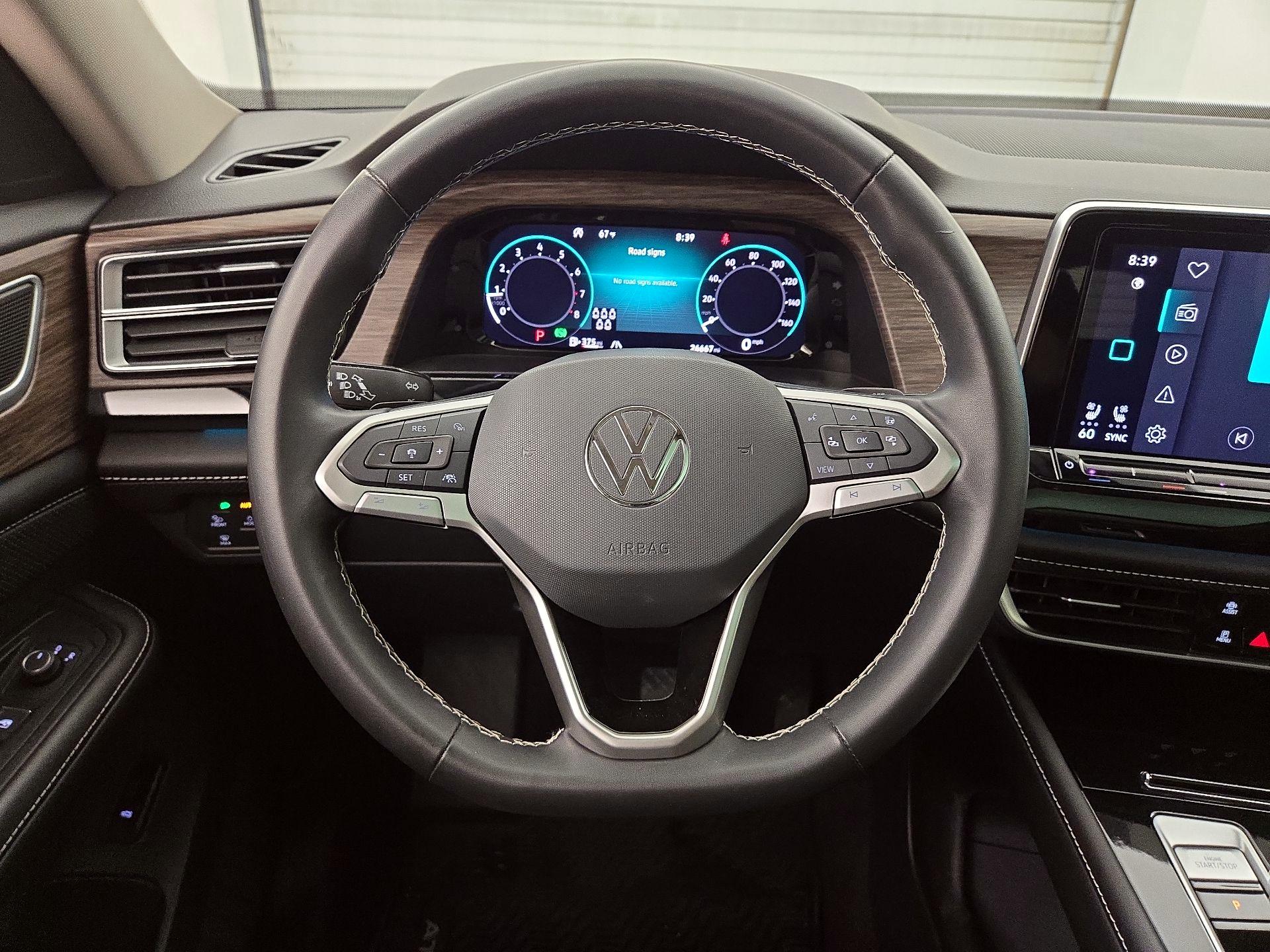 Thumbnail: 2024 Volkswagen Atlas - 10