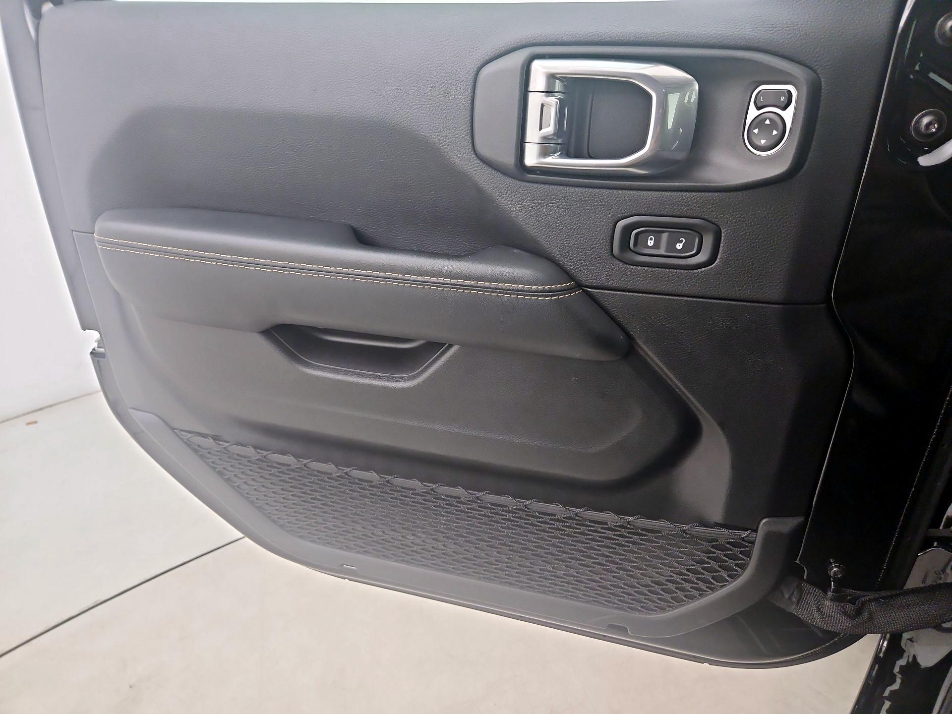 Thumbnail: 2024 Jeep Wrangler - 12