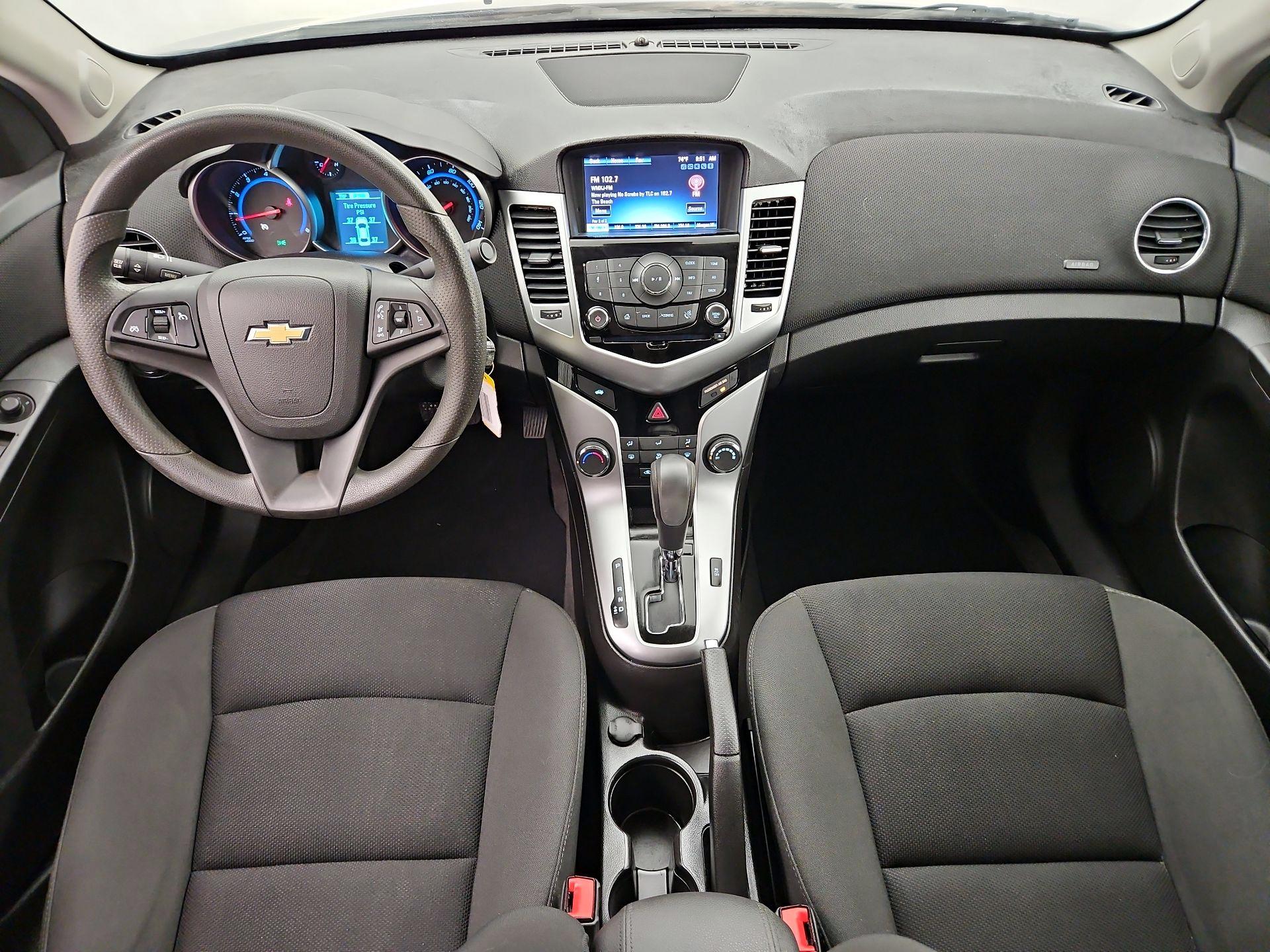 Thumbnail: 2016 Chevrolet Cruze - 9