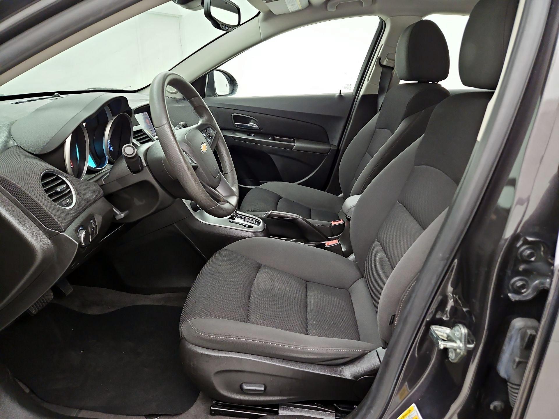 Thumbnail: 2016 Chevrolet Cruze - 11
