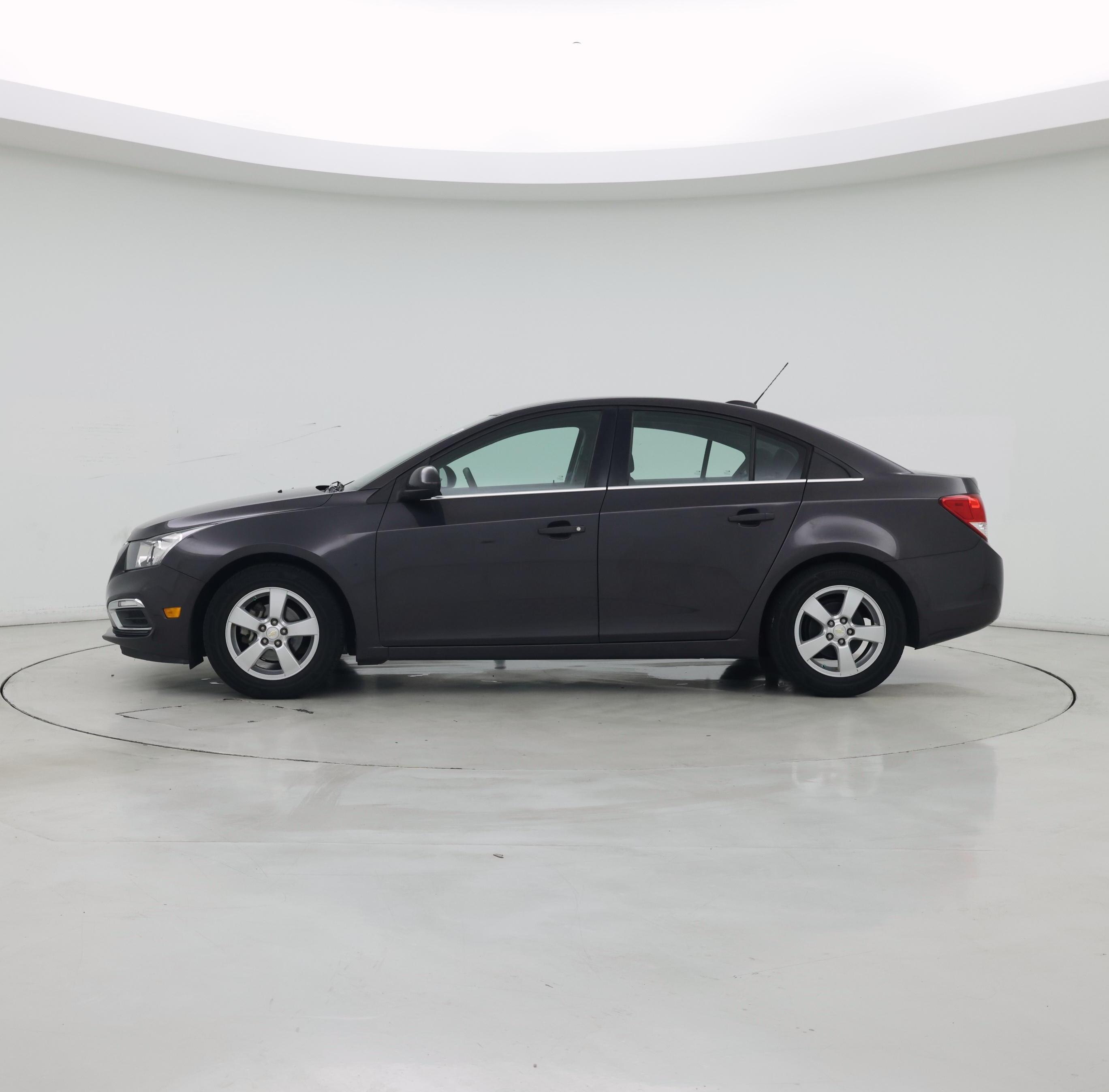 Thumbnail: 2016 Chevrolet Cruze - 3
