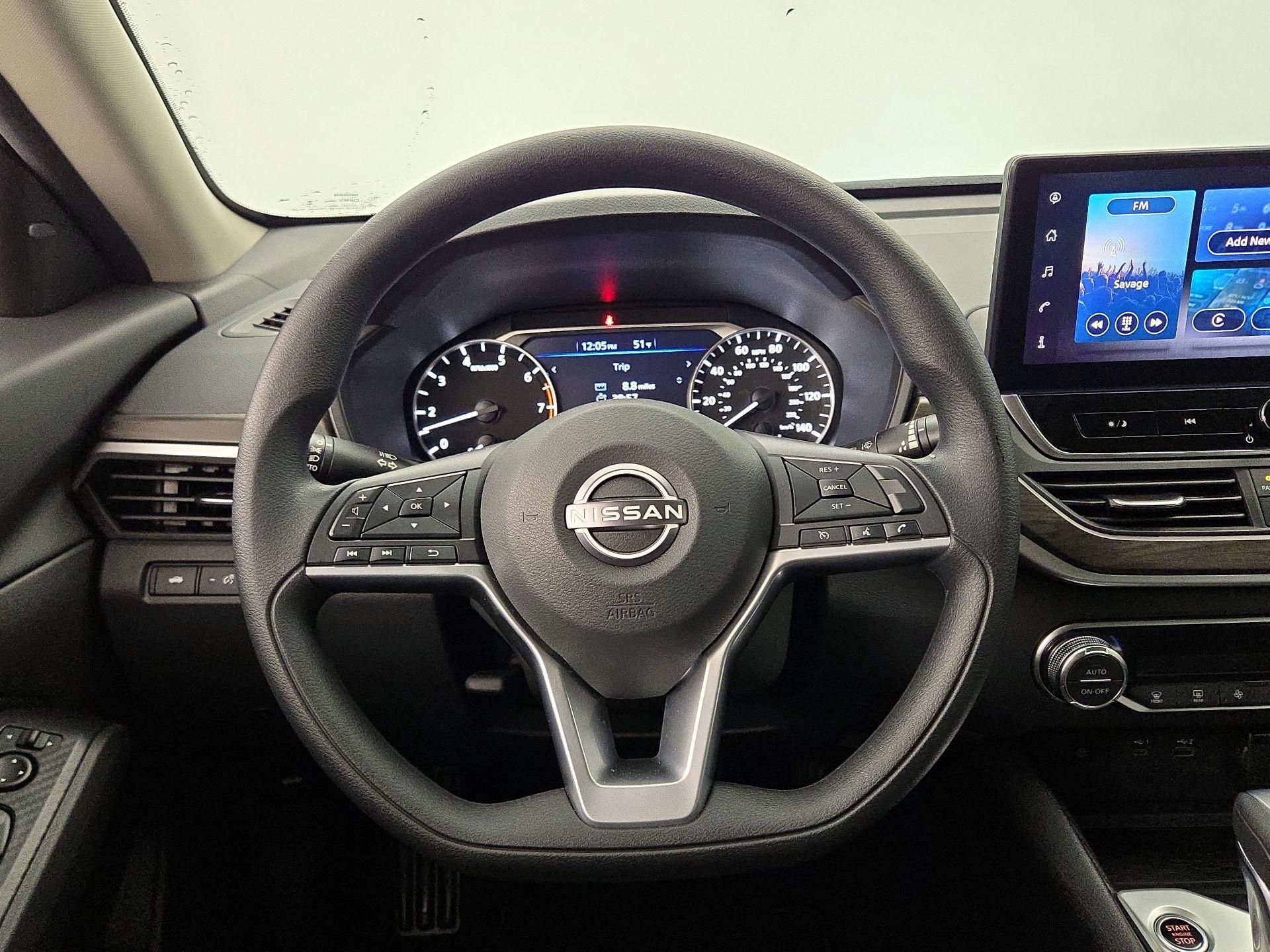 Thumbnail: 2025 Nissan Altima - 10