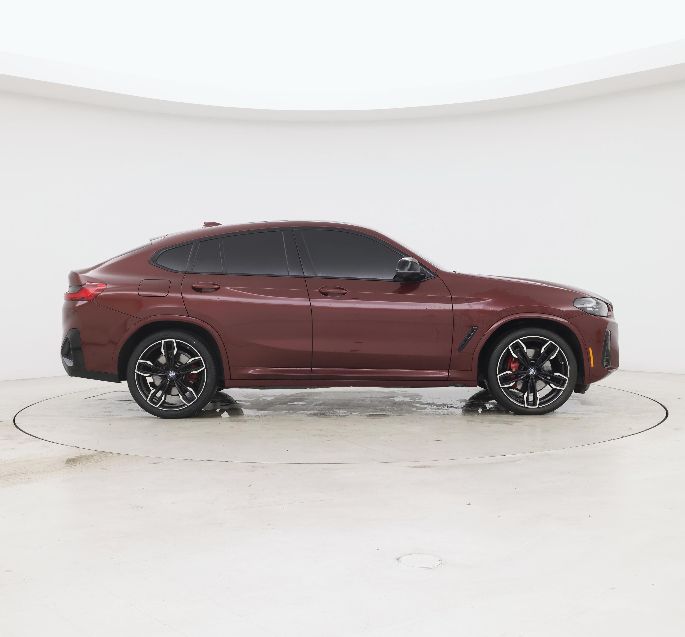 Thumbnail: 2023 BMW X4 - 7