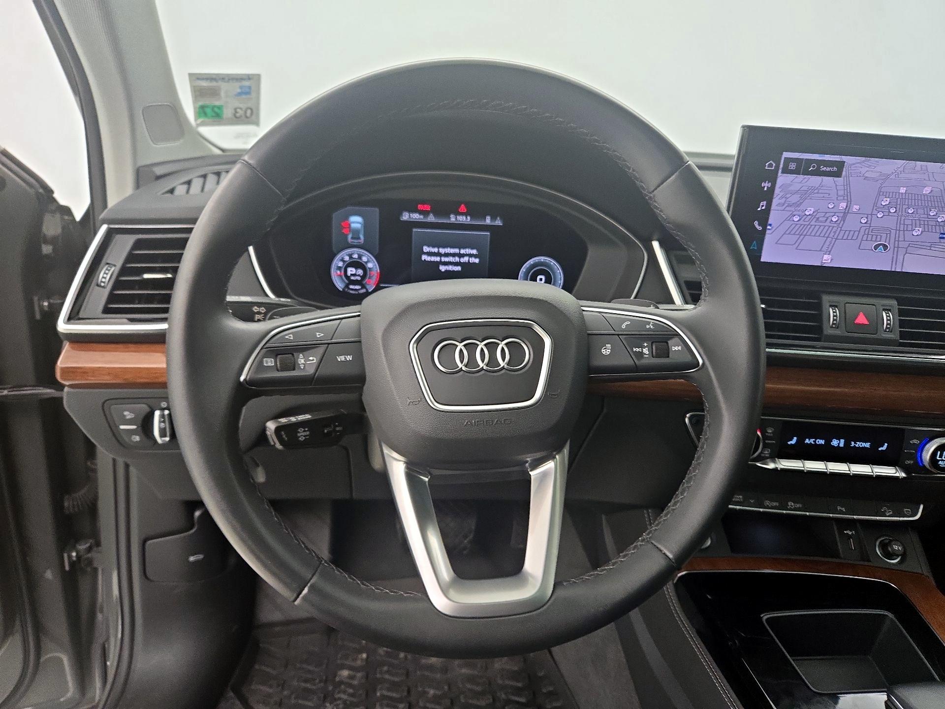 Thumbnail: 2023 Audi Q5 - 10