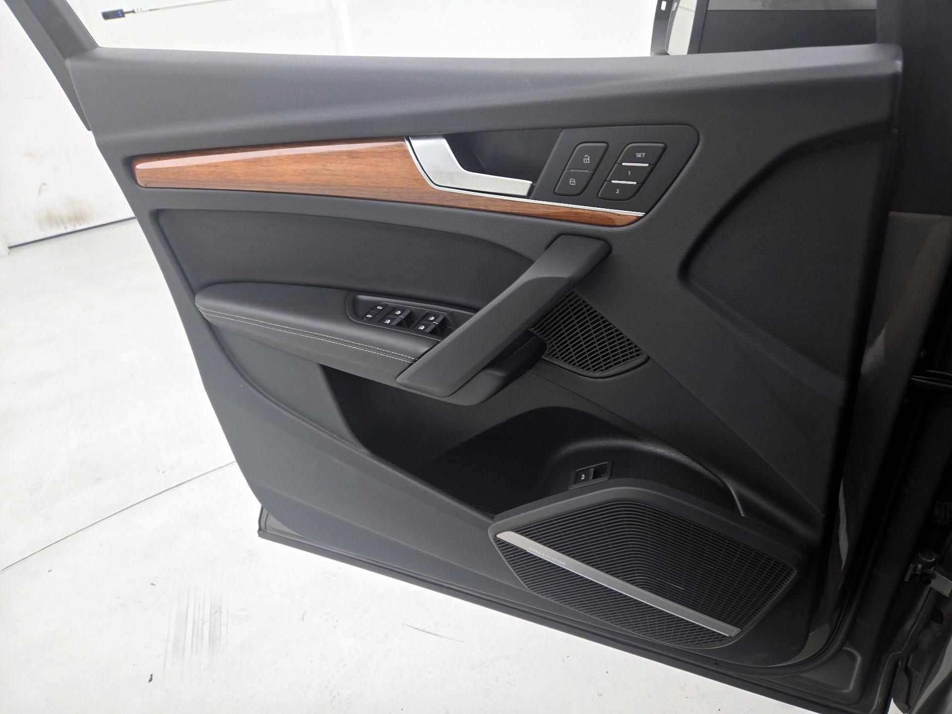 Thumbnail: 2023 Audi Q5 - 12