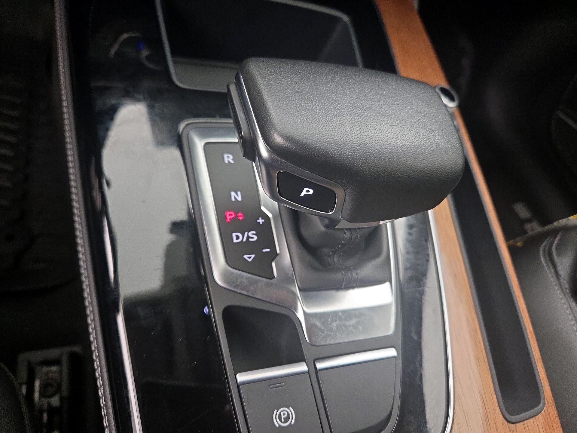 Thumbnail: 2023 Audi Q5 - 18