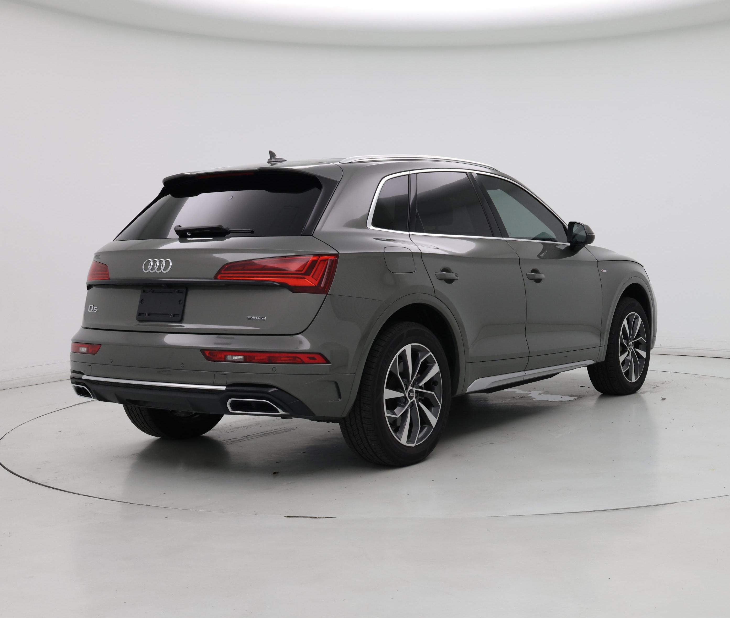 Thumbnail: 2023 Audi Q5 - 8
