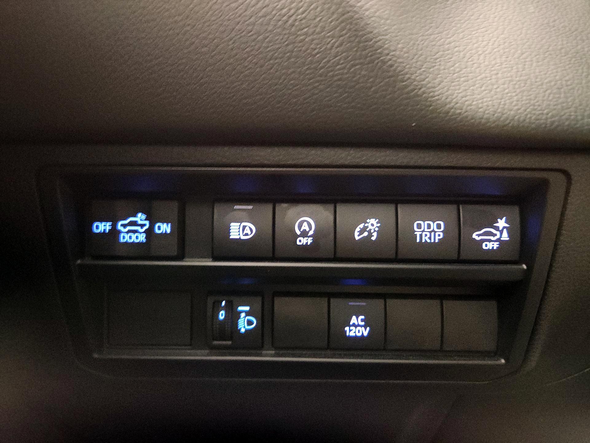 Thumbnail: 2023 Toyota Tundra - 13