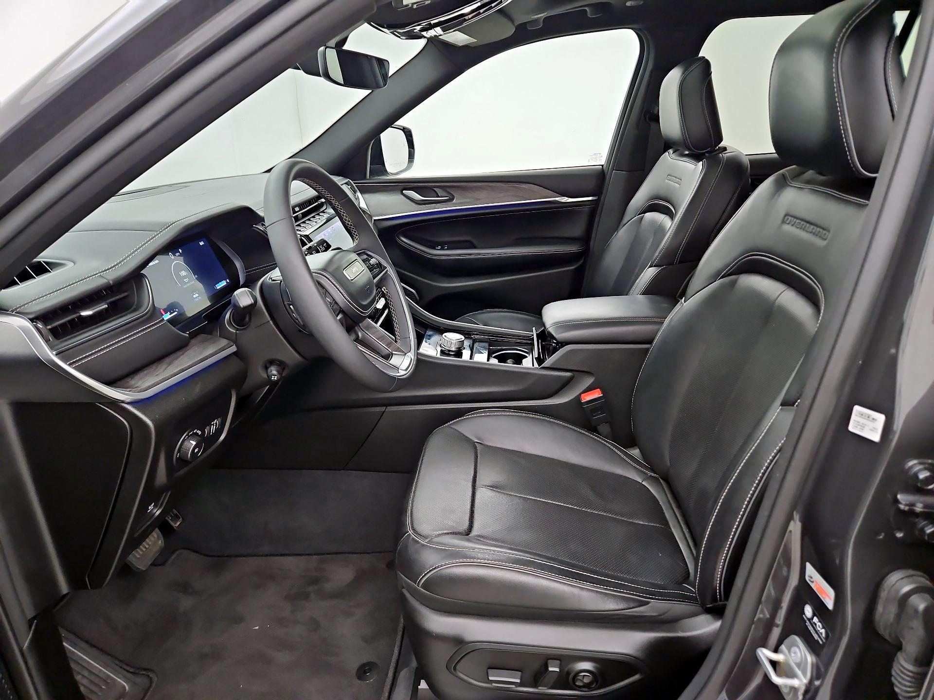 Thumbnail: 2023 Jeep Grand Cherokee - 11