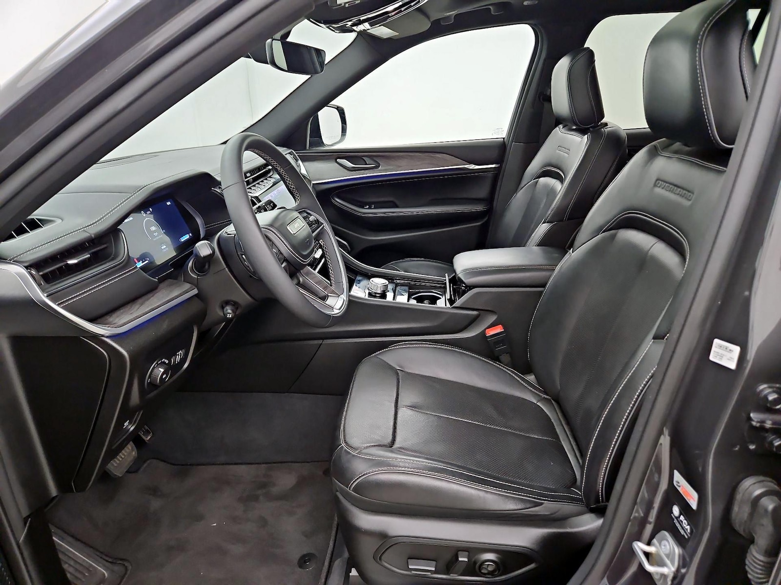 2023 Jeep Grand Cherokee Overland - Photo 12