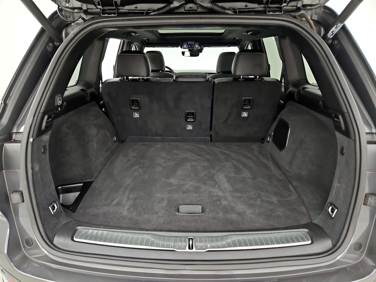 2023 Jeep Grand Cherokee Overland - Photo 23