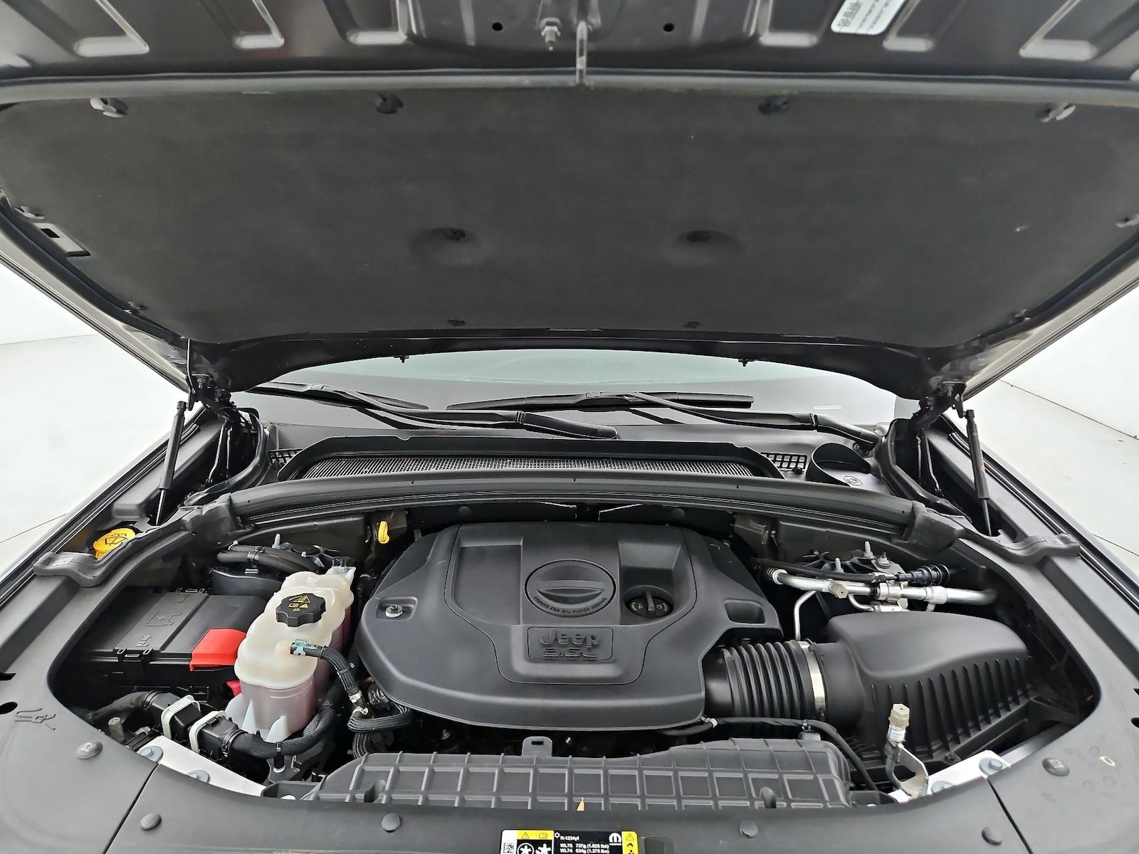 2023 Jeep Grand Cherokee Overland - Photo 24