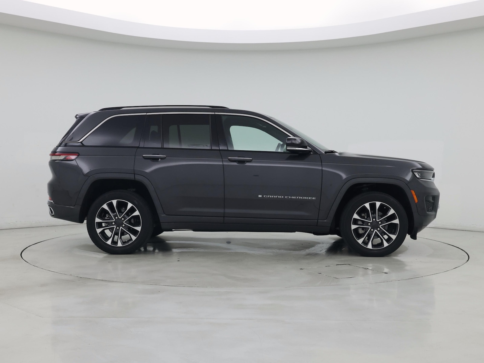 2023 Jeep Grand Cherokee Overland - Photo 8