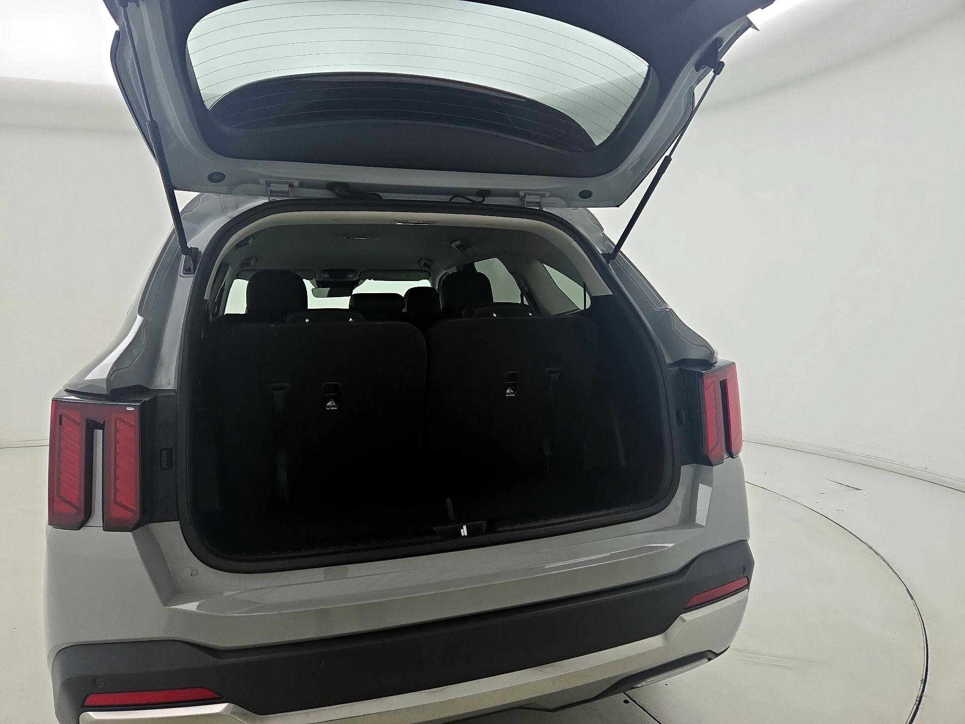 Thumbnail: 2025 Kia Sorento - 20