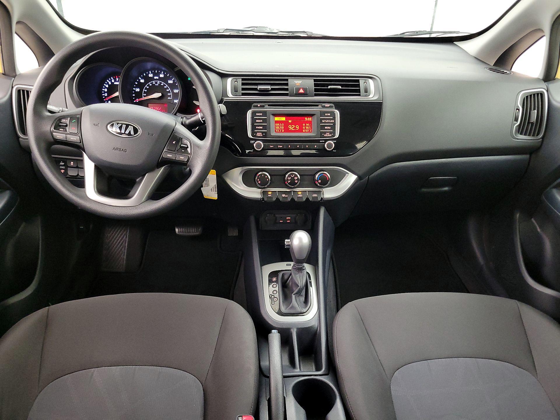 Thumbnail: 2016 Kia Rio - 9