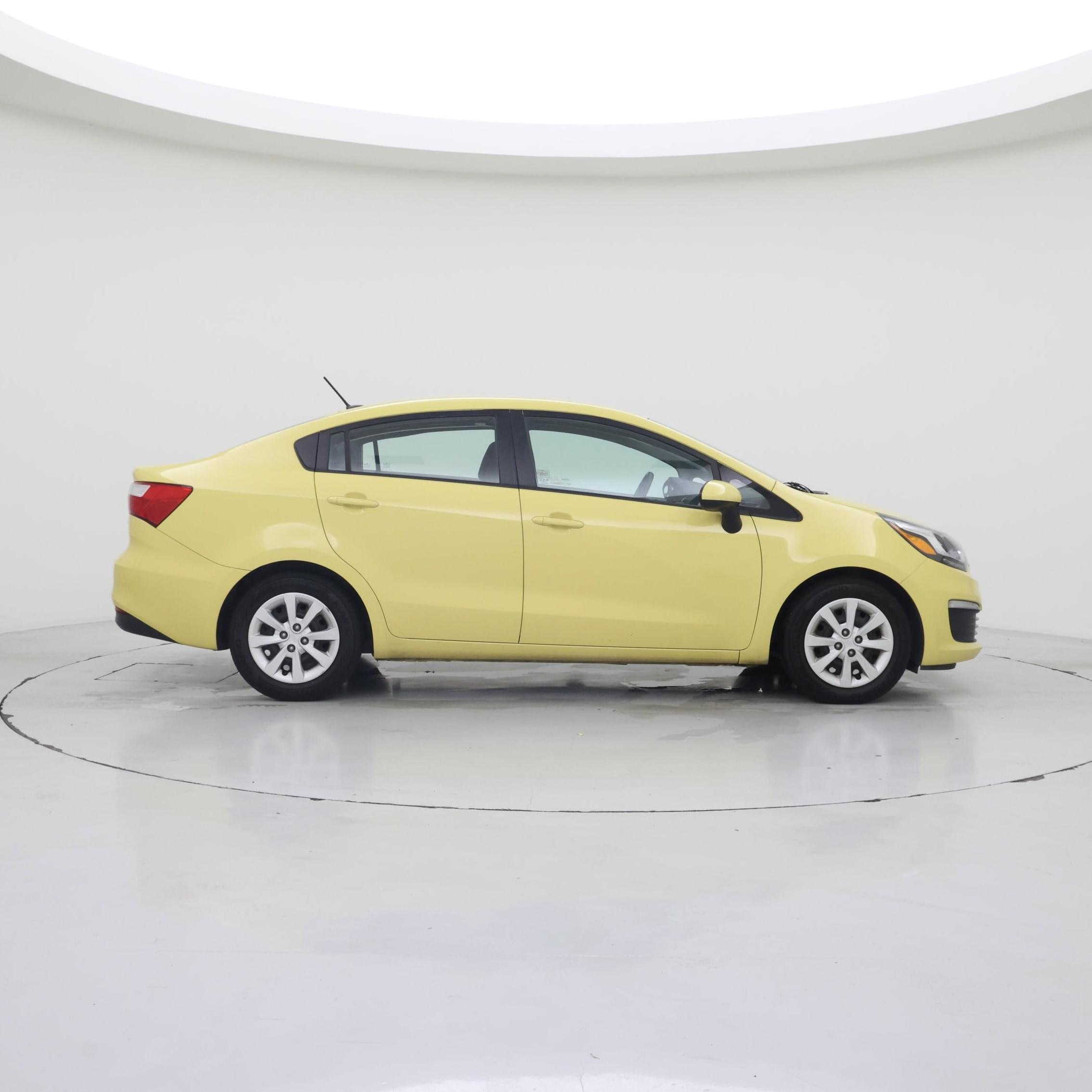 Thumbnail: 2016 Kia Rio - 7