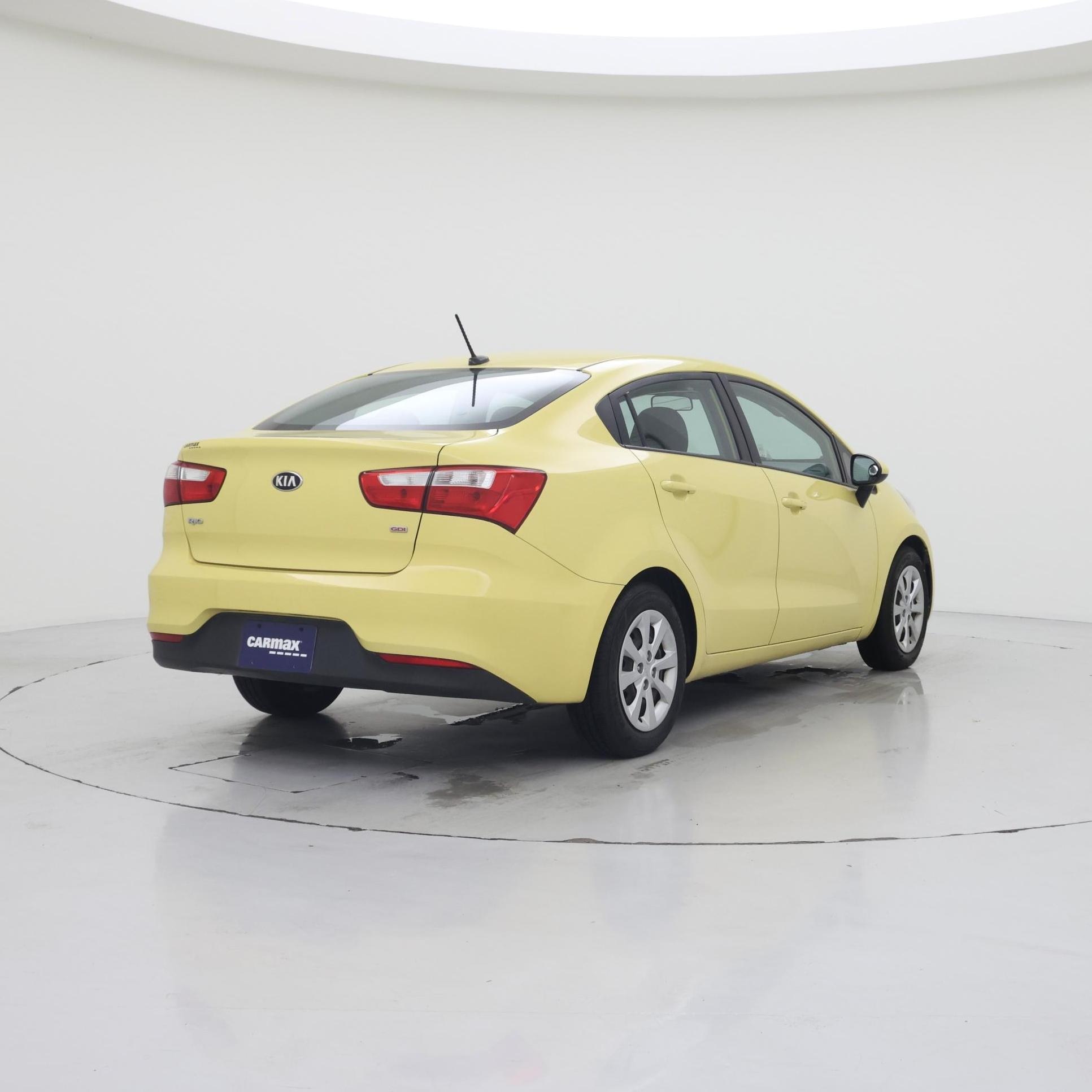 Thumbnail: 2016 Kia Rio - 8