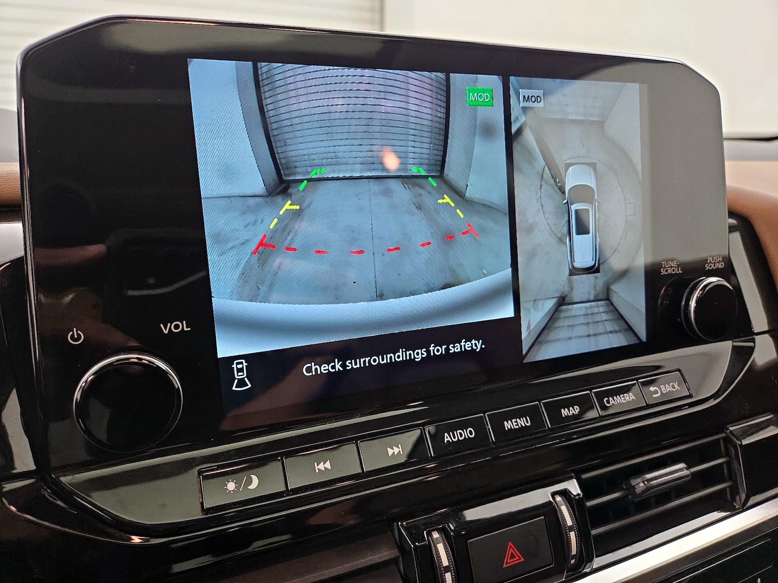 2024 Nissan Pathfinder Platinum - Photo 16