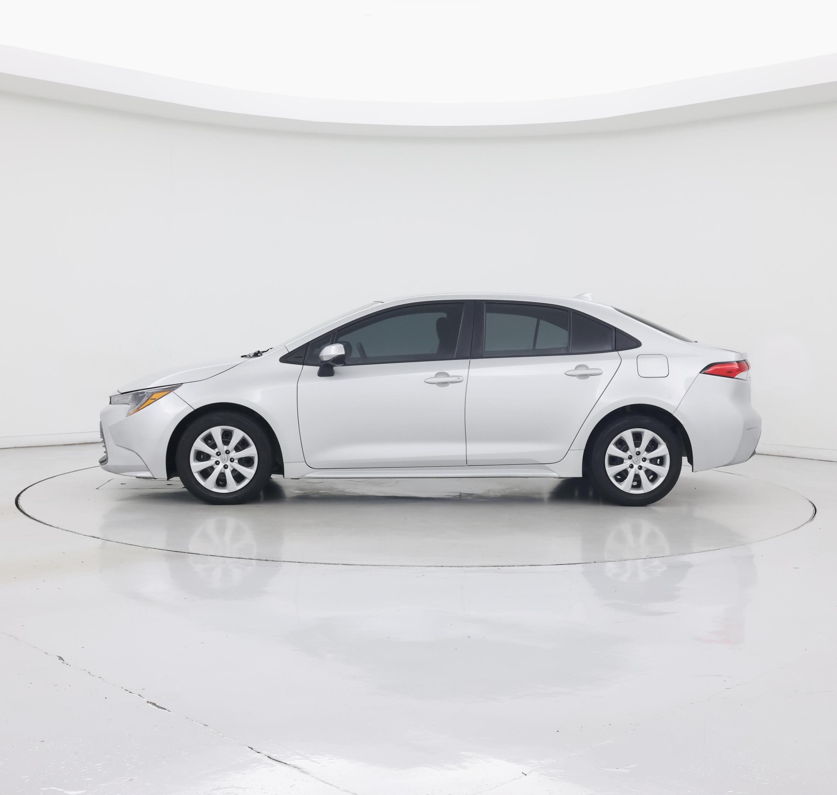 Thumbnail: 2024 Toyota Corolla - 3