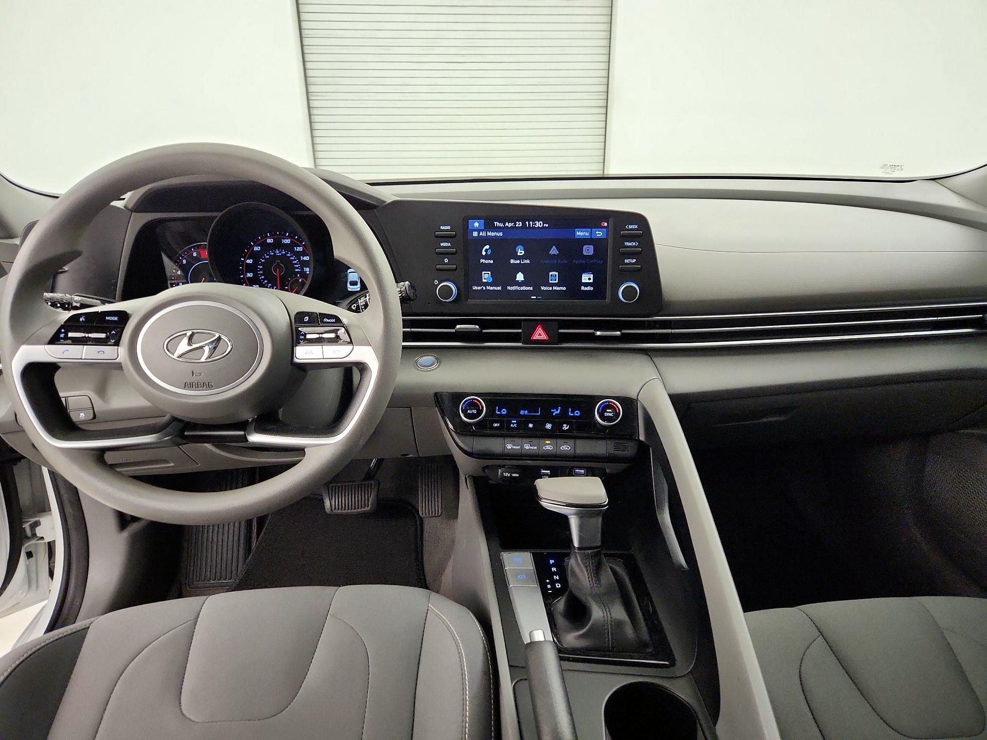 Thumbnail: 2022 Hyundai Elantra - 9
