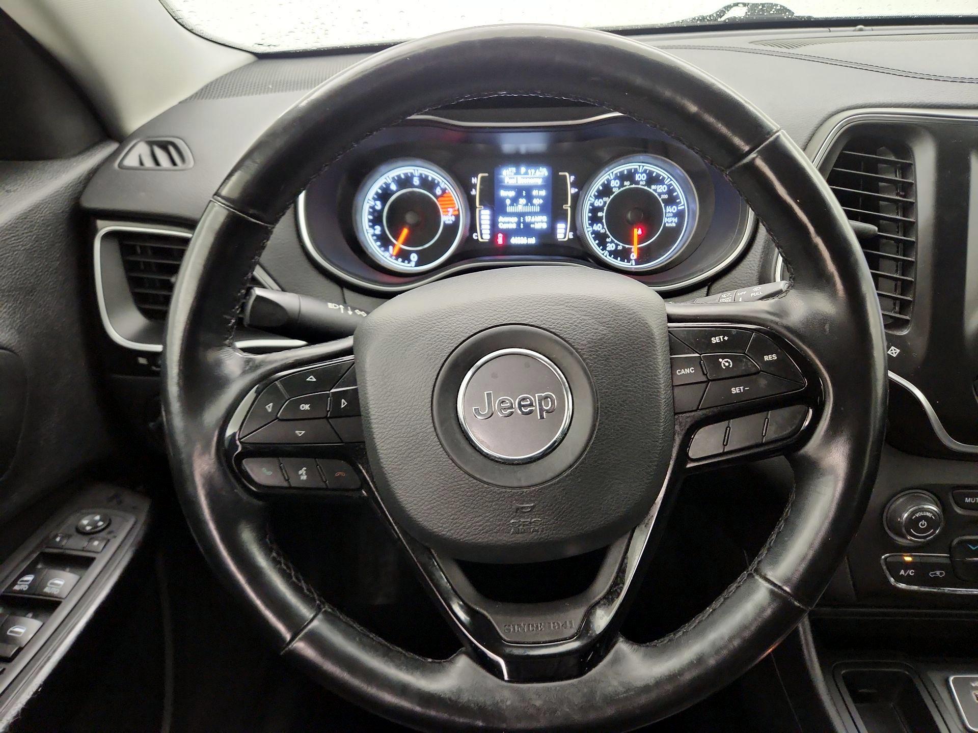 Thumbnail: 2021 Jeep Cherokee - 10