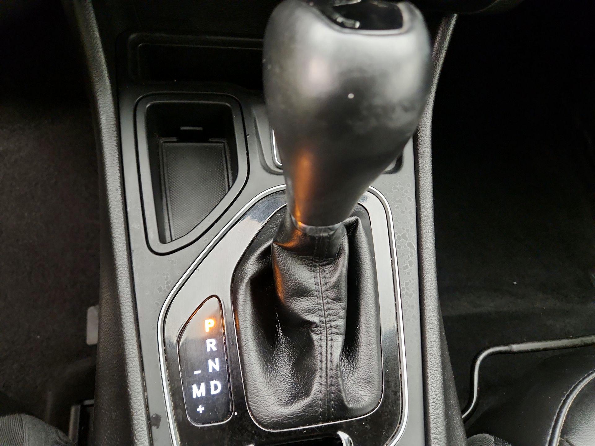 Thumbnail: 2021 Jeep Cherokee - 17