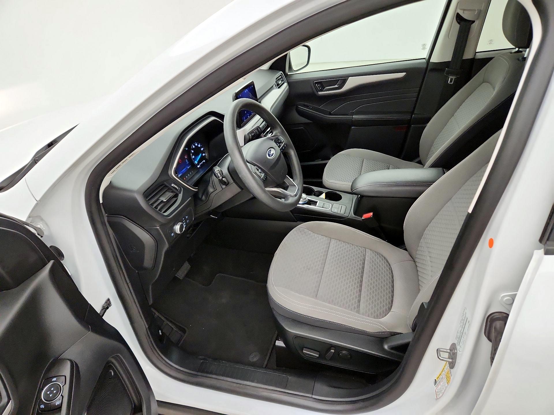 Thumbnail: 2022 Ford Escape - 11