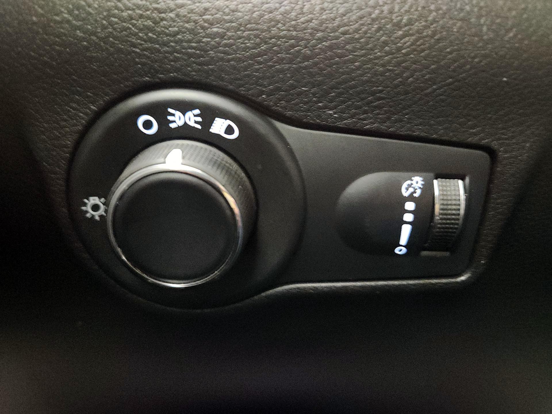 Thumbnail: 2022 Jeep Compass - 13