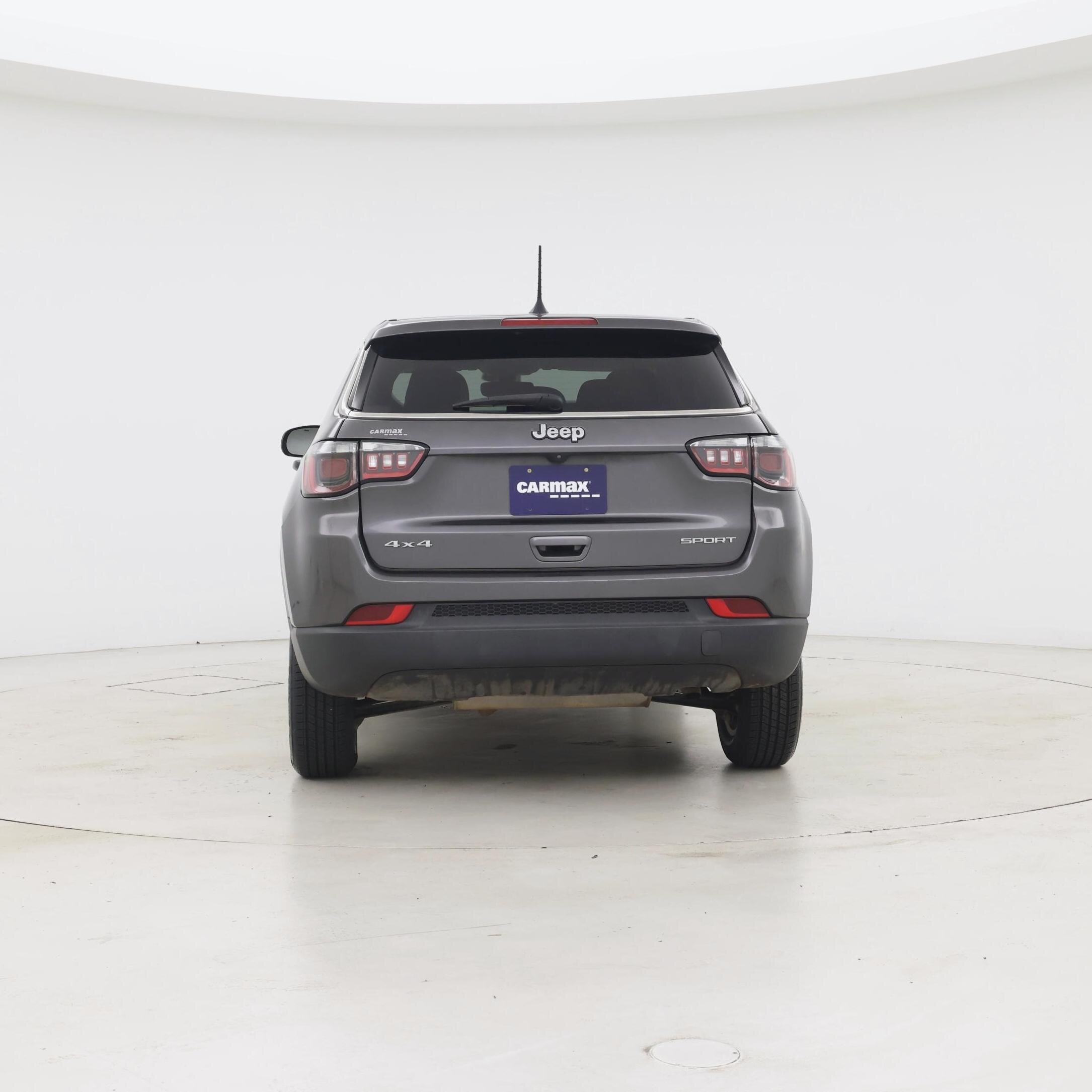Thumbnail: 2022 Jeep Compass - 6