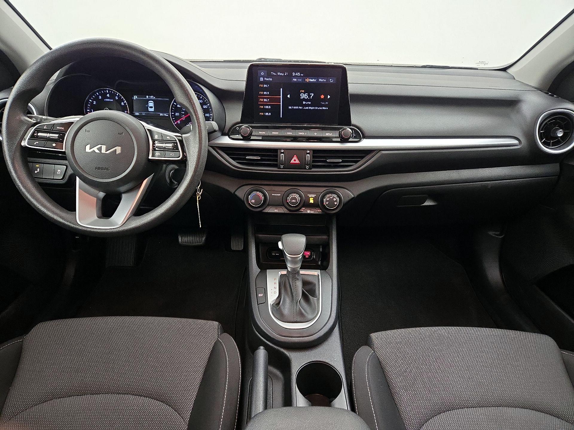 Thumbnail: 2024 Kia Forte - 9