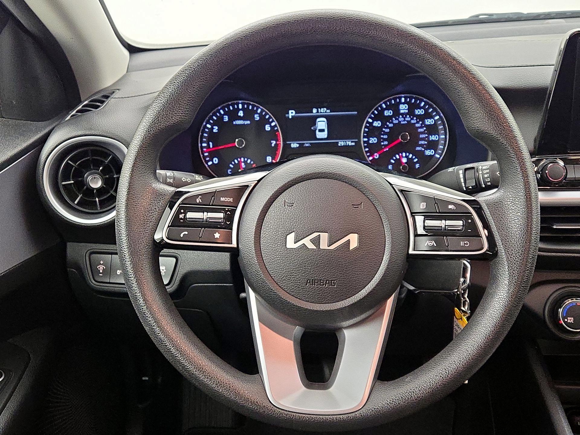 Thumbnail: 2024 Kia Forte - 10
