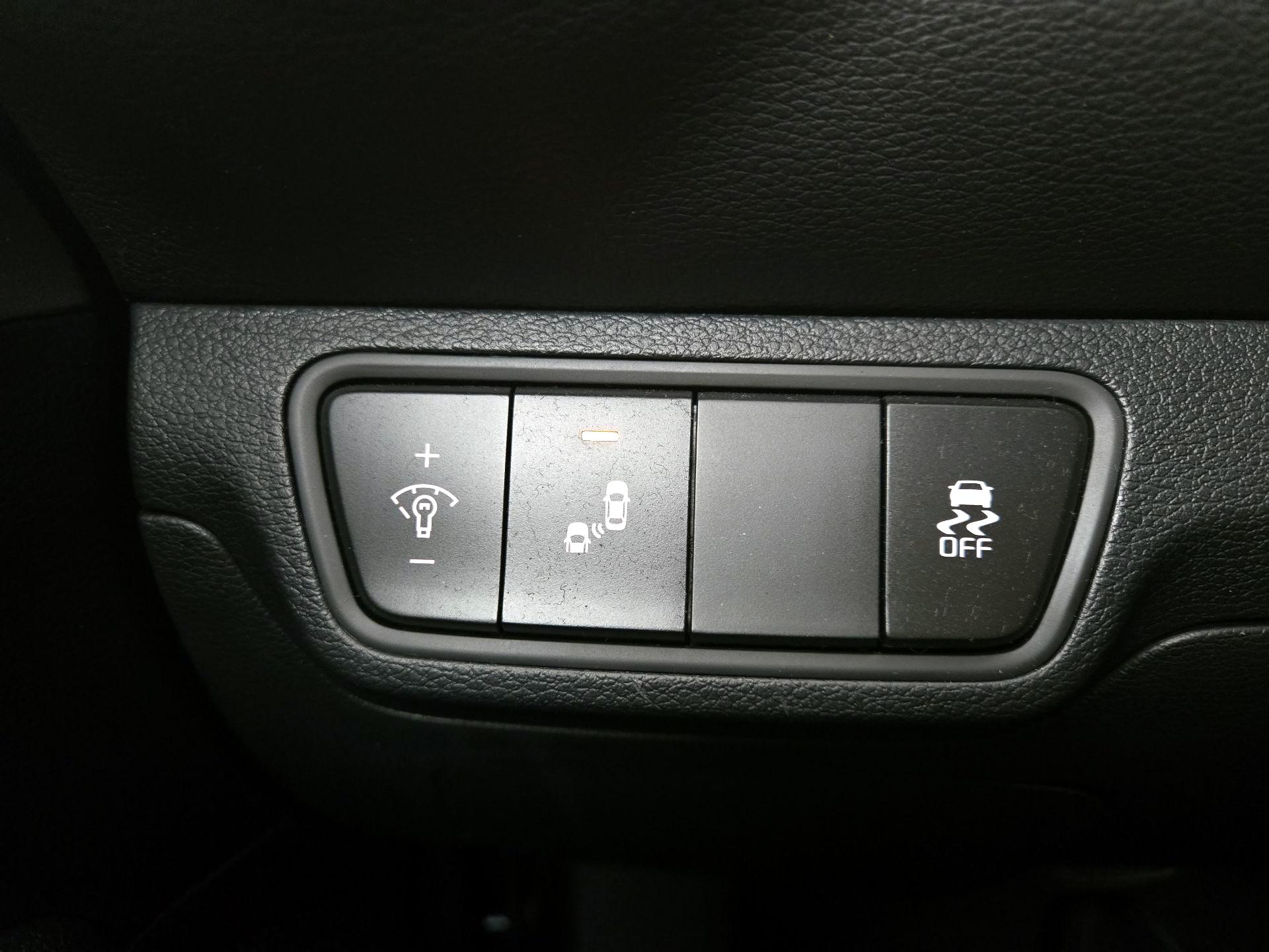 Thumbnail: 2024 Kia Forte - 13