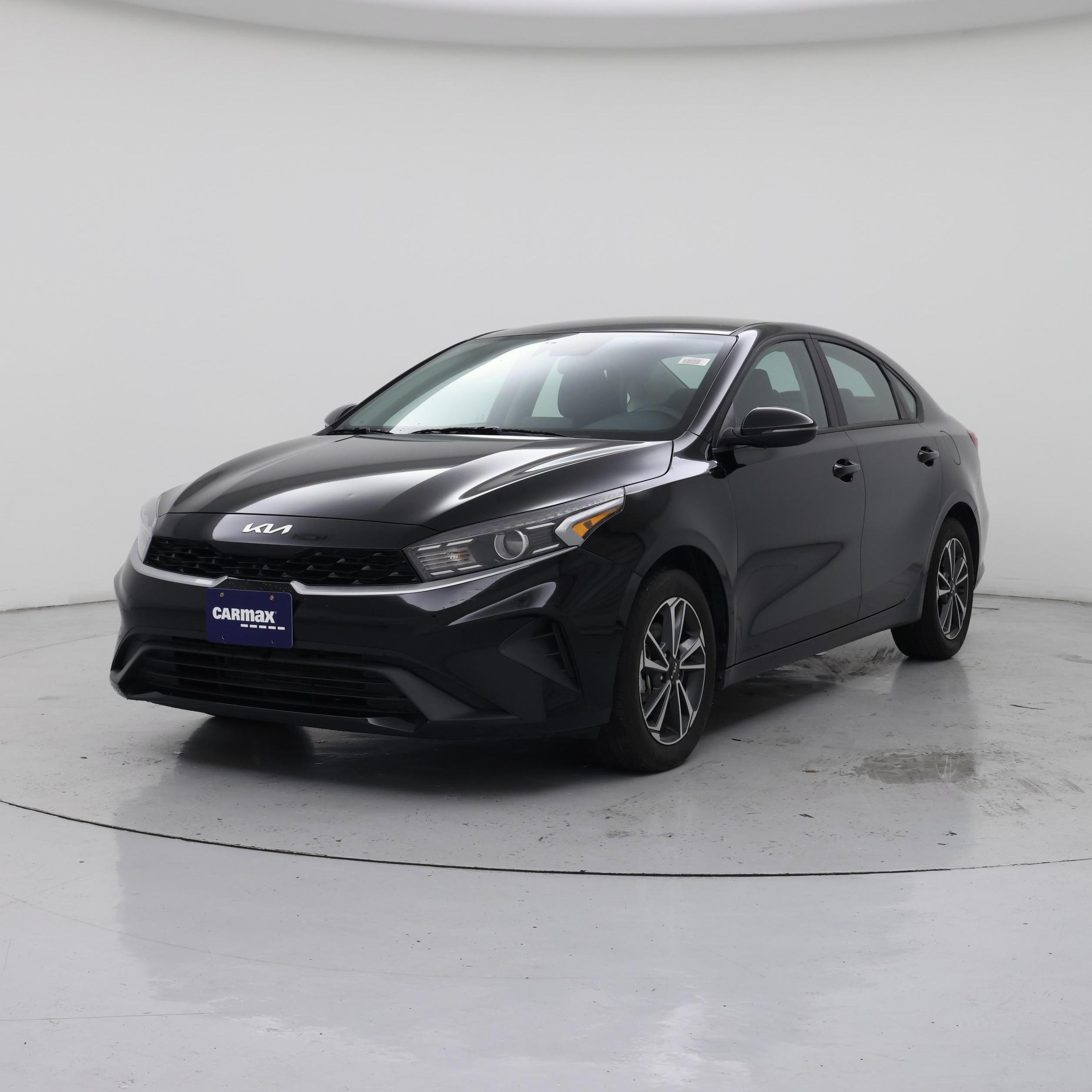 Thumbnail: 2024 Kia Forte - 4